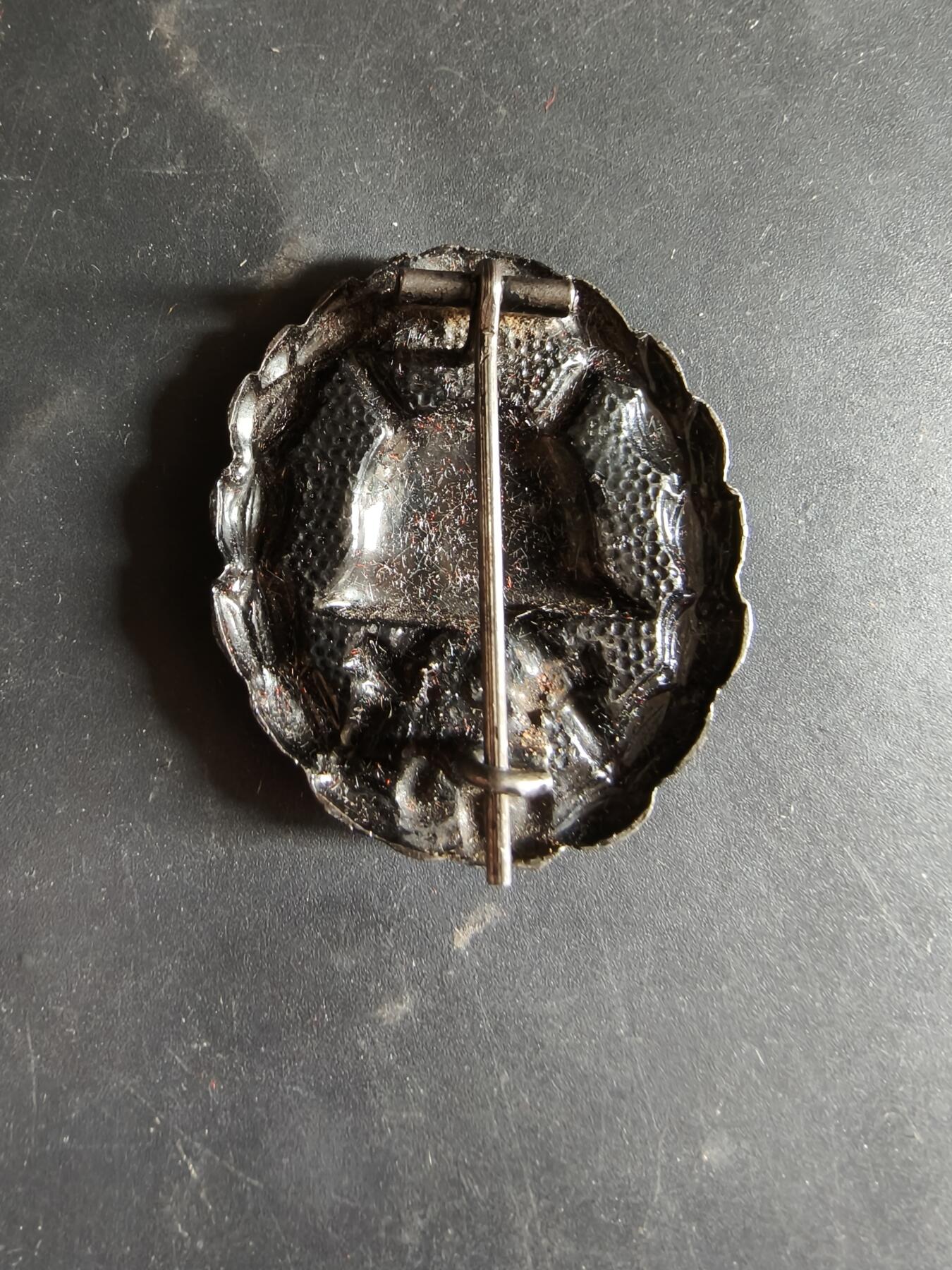 老王徽章第186期 德国一战黑战伤奖章