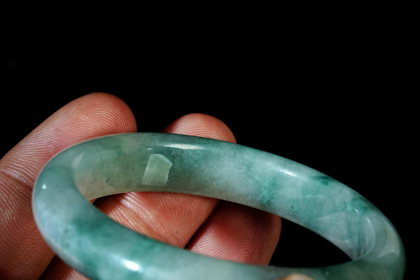 上海都达杂项专场五十六【全场包邮】  天然冰绿种翡翠手镯92-16