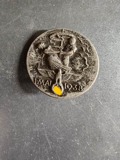 老王徽章第186期 - 德三1938年五一劳动节证章