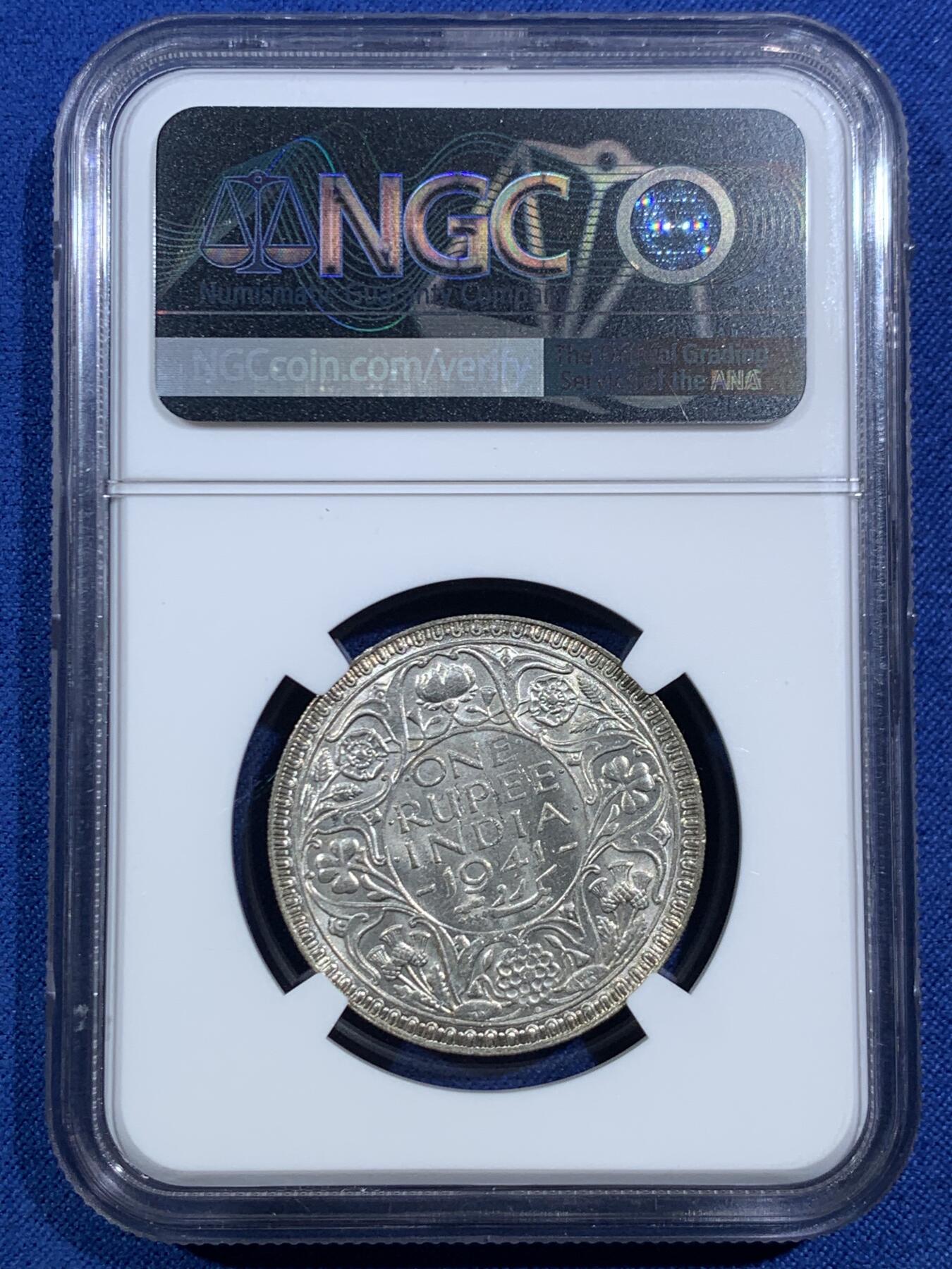 《竞宝斋》第469场 周日，周一 2场连拍 （全场包邮）欢迎送拍 NGC MS62 印度1941孟买厂乔治六世1卢比银币，近期热门品种，状态不错