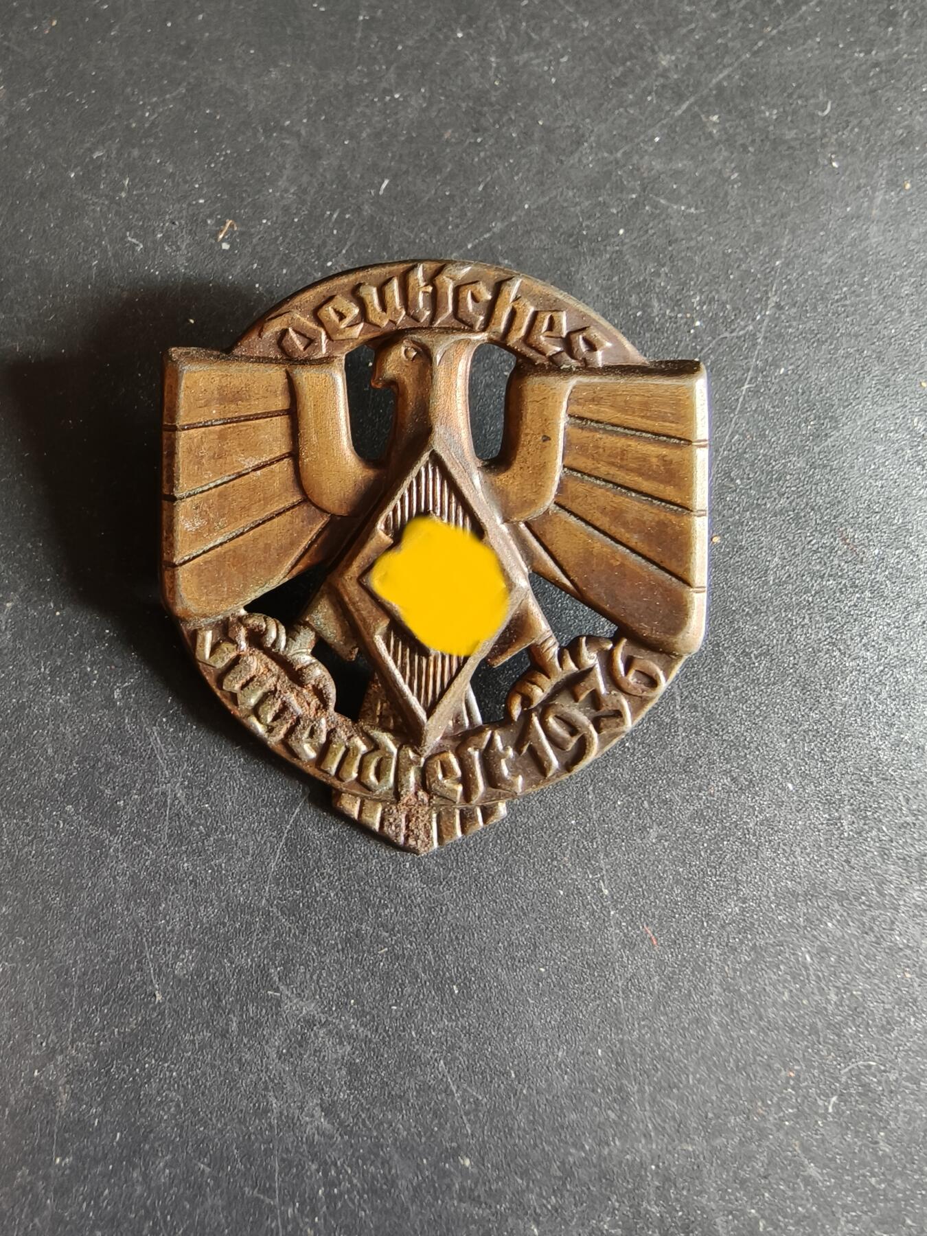 老王徽章第186期 德三1936年德国青年节证章