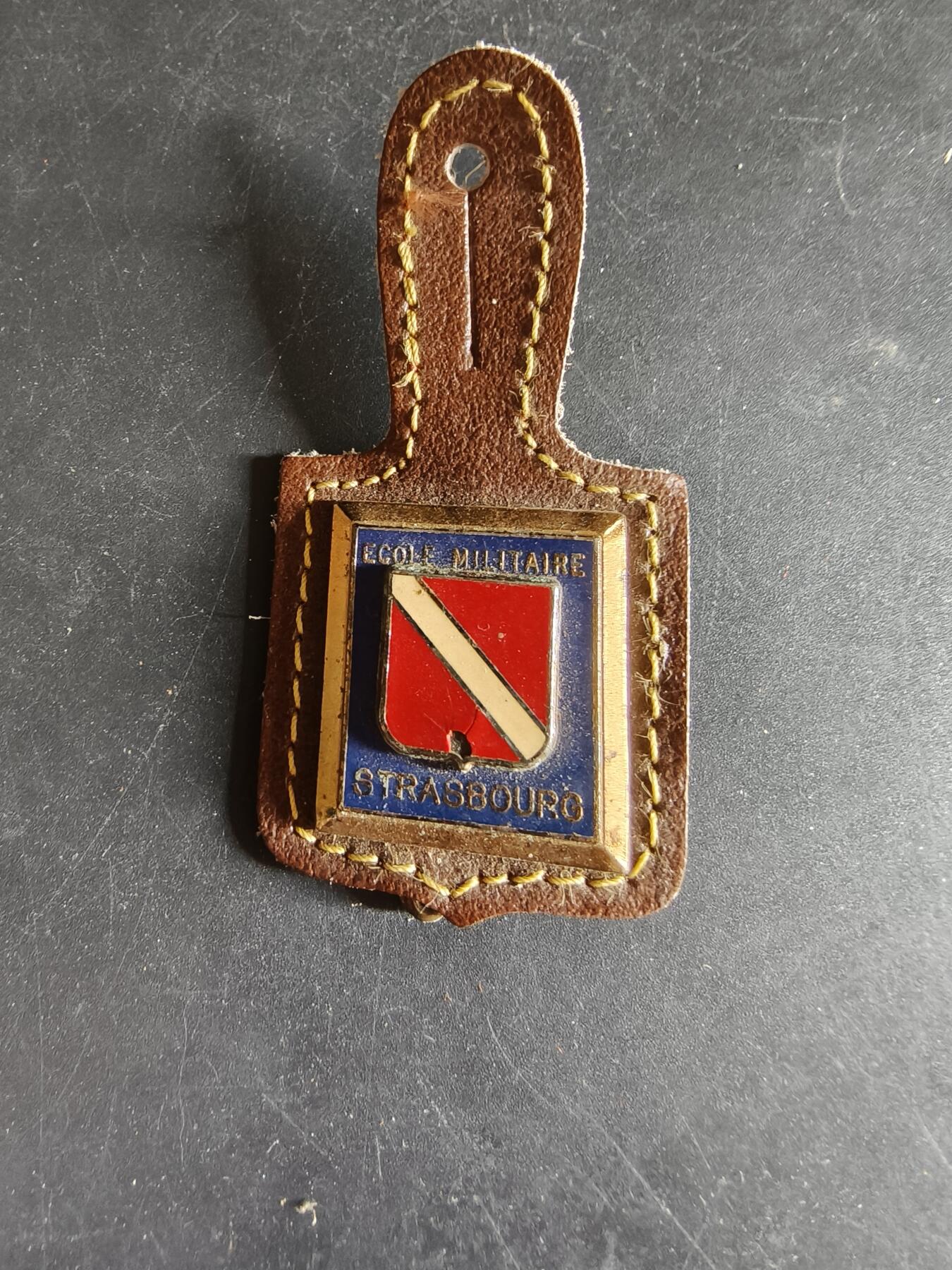 老王徽章第186期 法国陆军格勒诺布尔军事学院证章