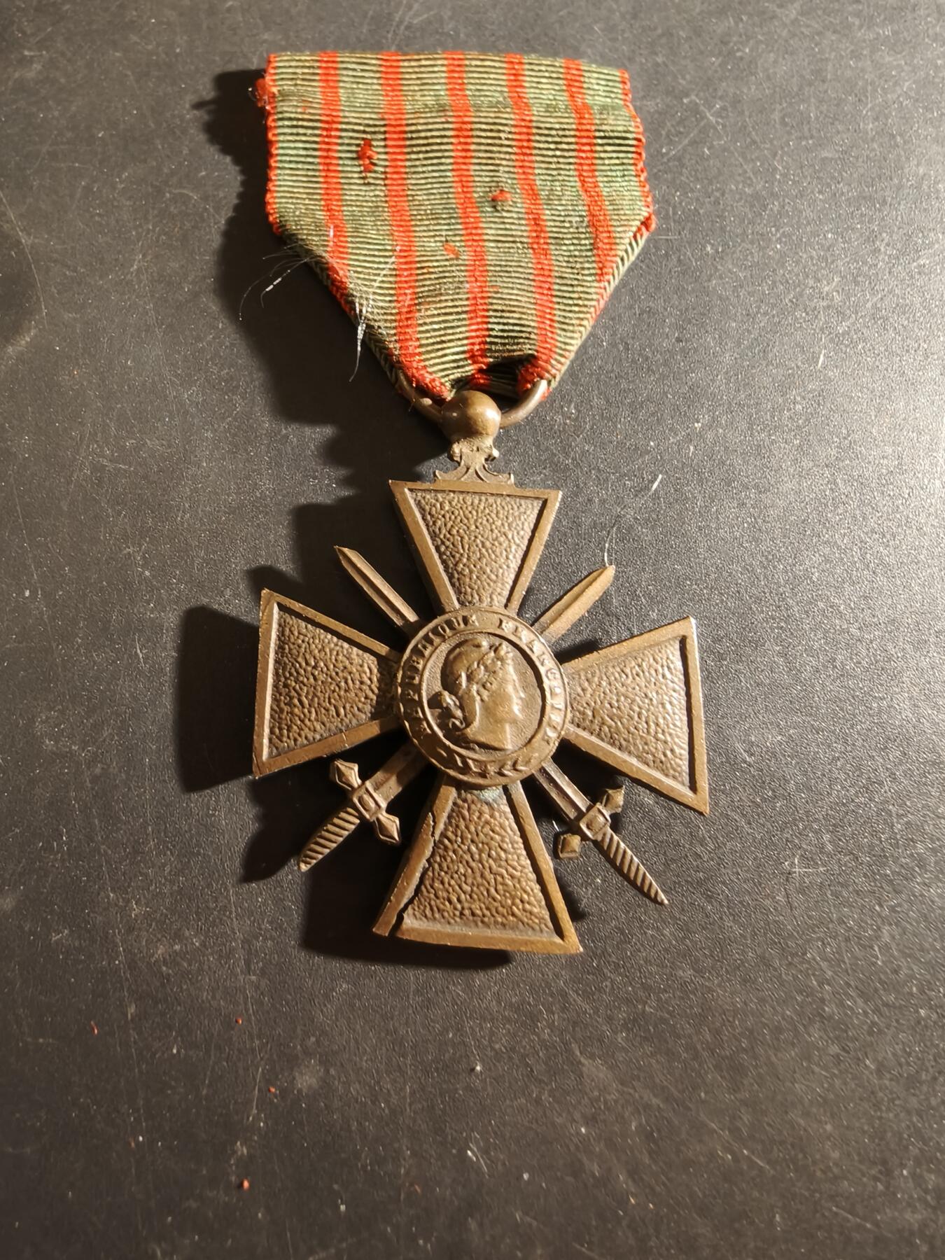 老王徽章第186期 法国1918版战争十字奖章