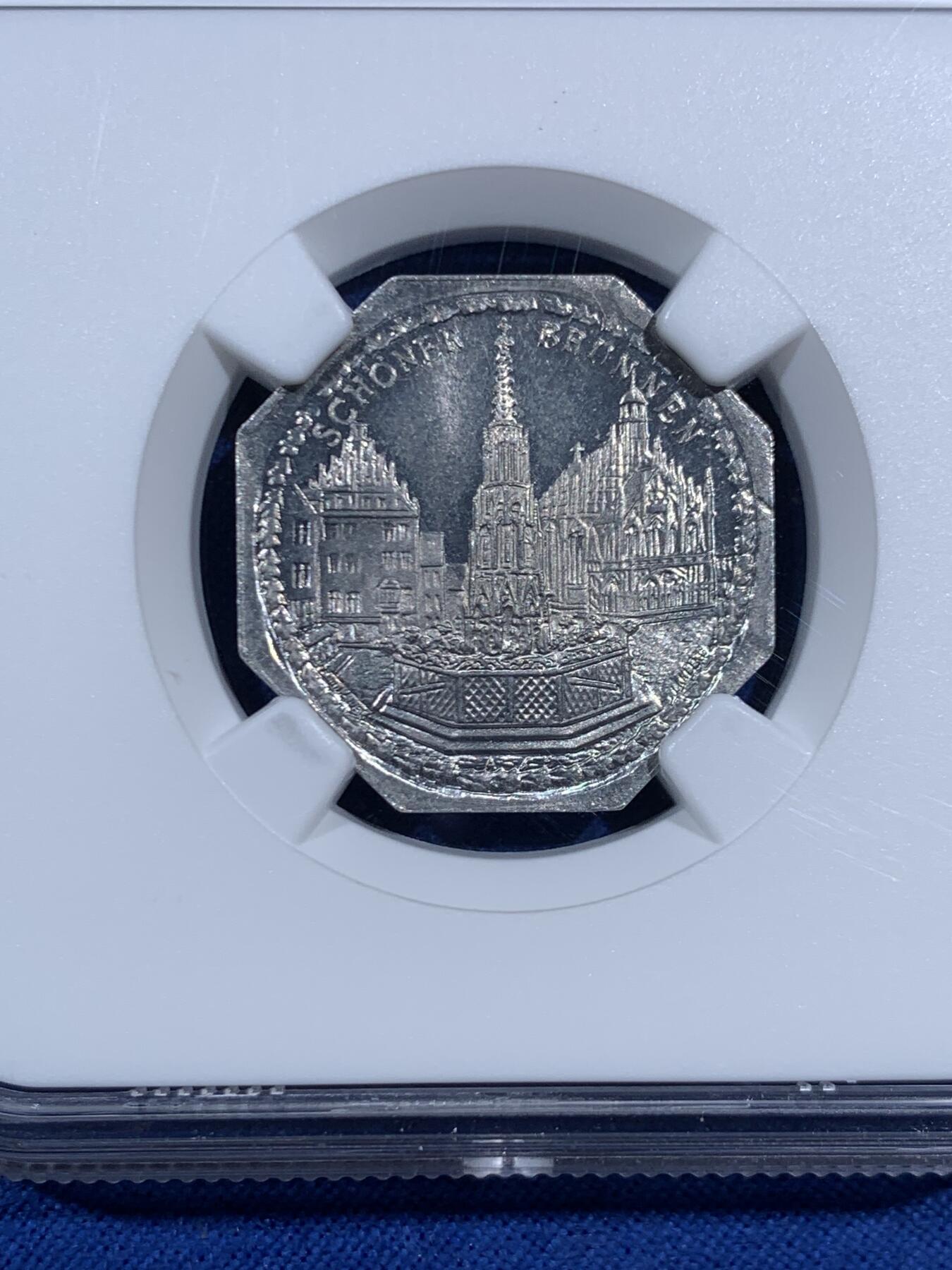 《竞宝斋》第469场 周日，周一 2场连拍 （全场包邮）欢迎送拍 NGC MS65 德国紧急状态纽伦堡ND（1920年）美因茨喷泉20芬尼八角交通代币