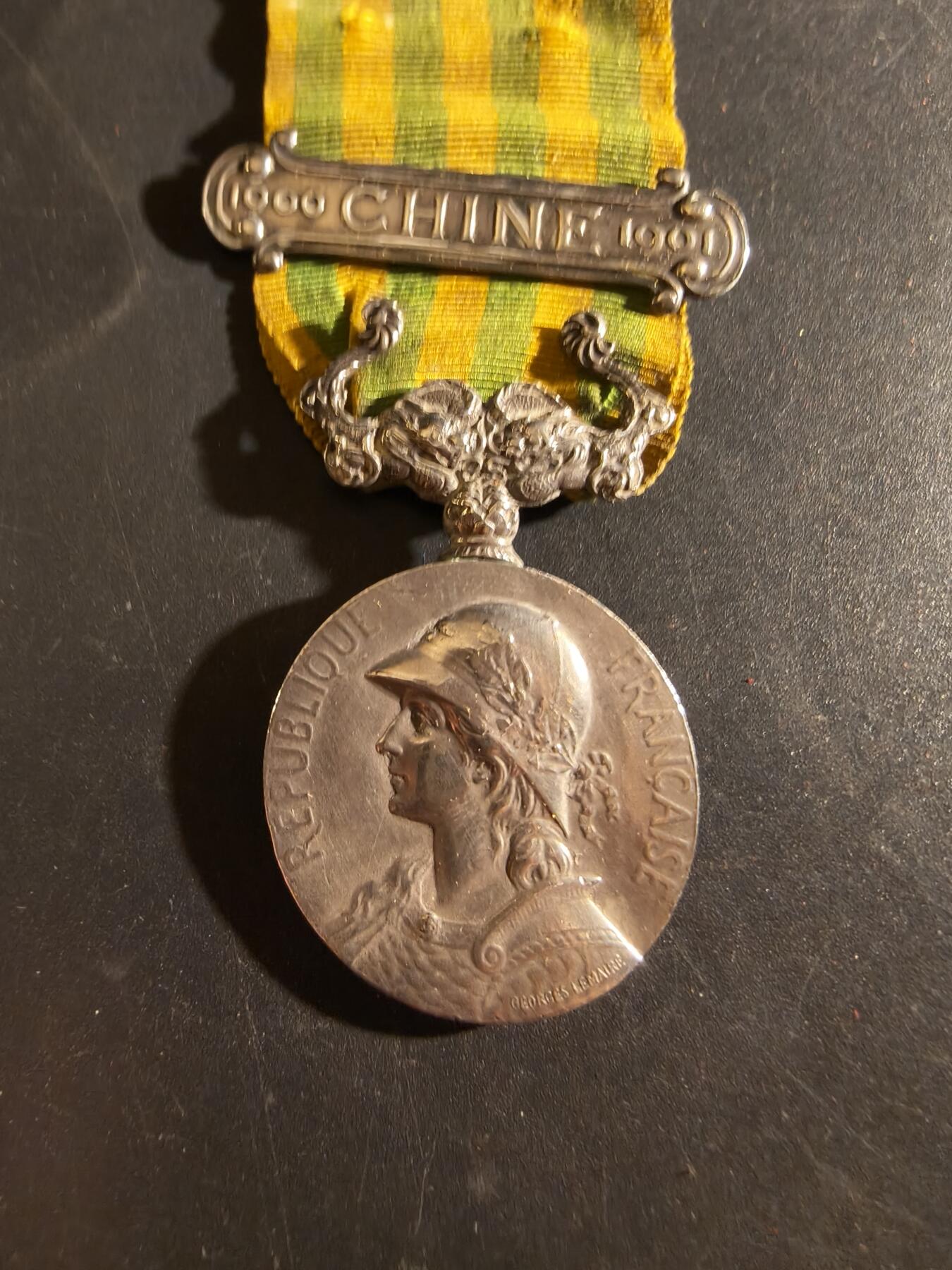 老王徽章第186期 法国1900庚子奖章    原铸950银     原盒