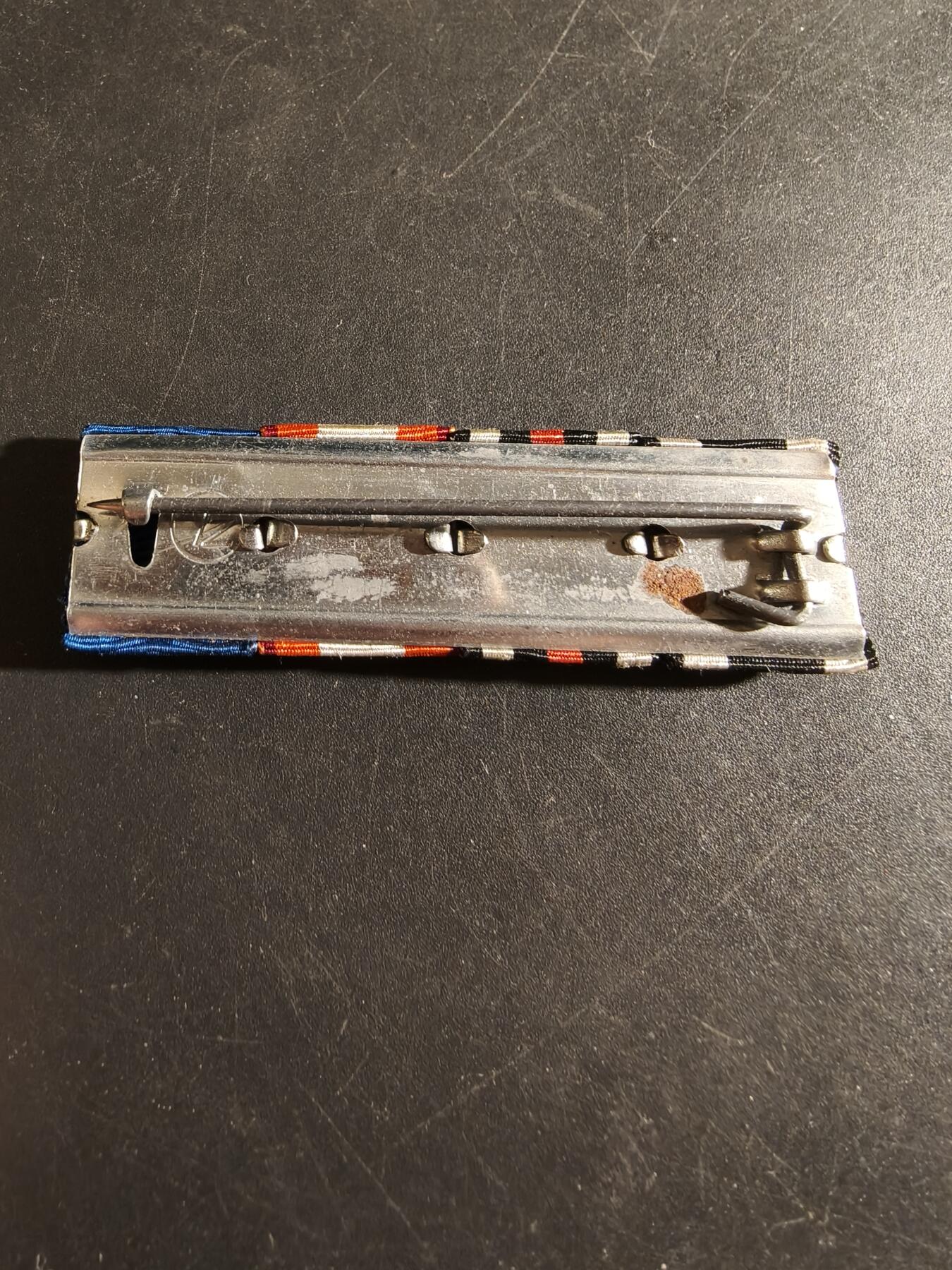 老王徽章第186期 德国一战勋略4R     一战二铁、佩剑兴登堡、二级军事荣誉、普鲁士预备军