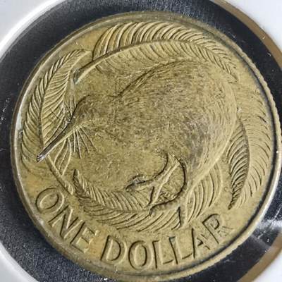 沼泽如烟--第1017场 - 新西兰1990年一元