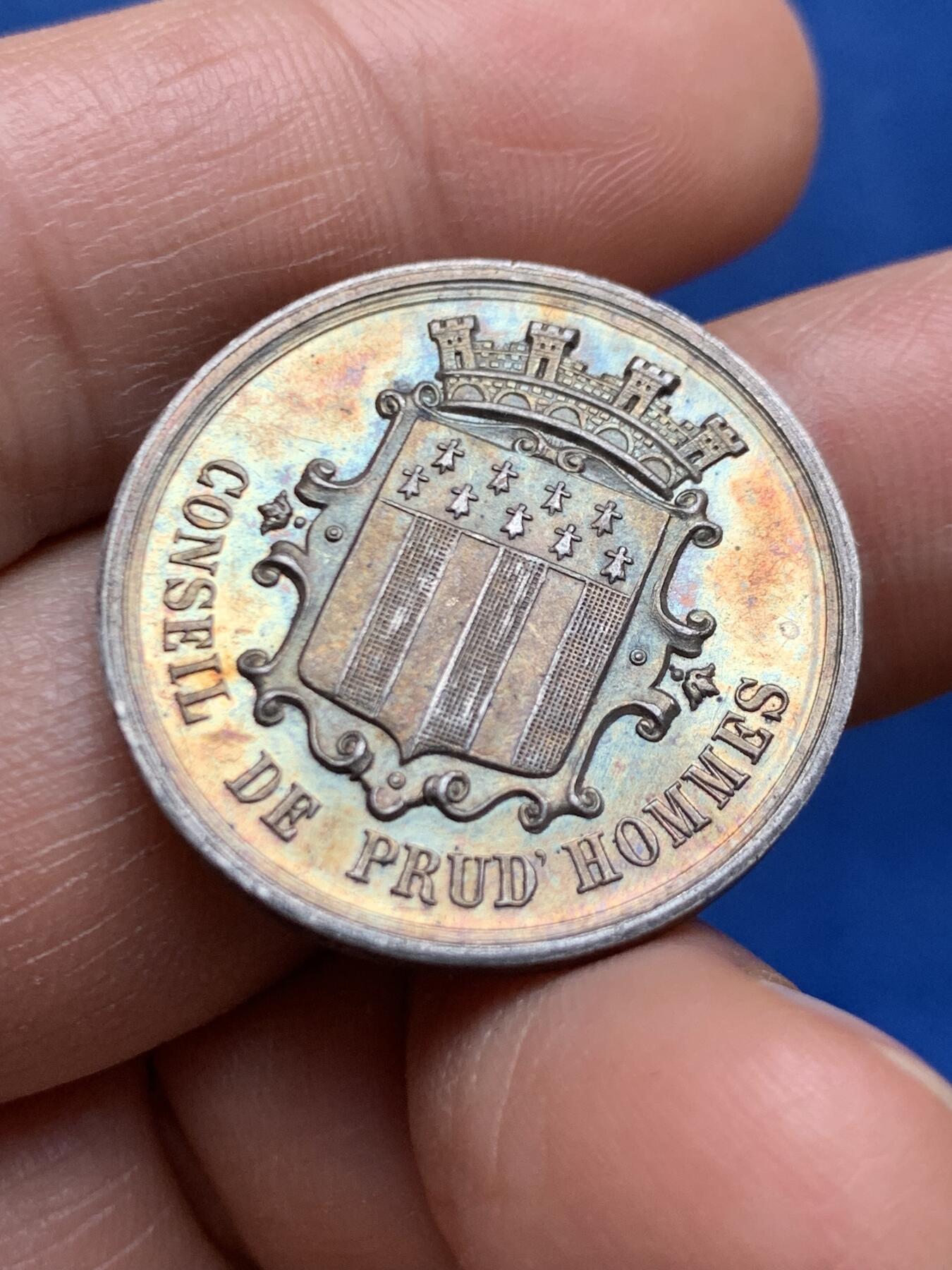 《竞宝斋》第469场 周日，周一 2场连拍 （全场包邮）欢迎送拍 法国1862年雷恩市银质代币，少见款，品相佳，直径：27.7mm，重：9.65g，蜜蜂银标。