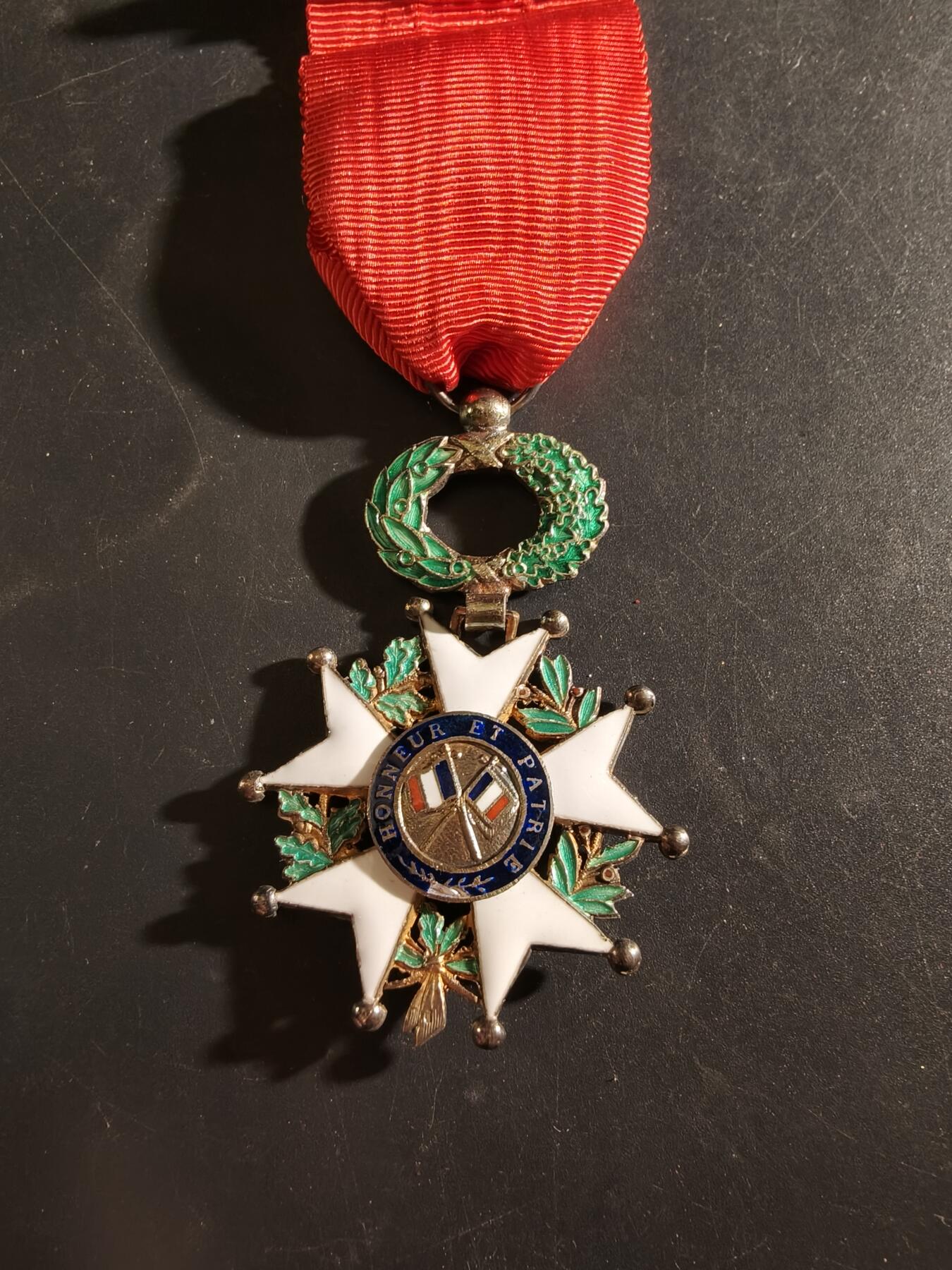 老王徽章第186期 法国军官级荣誉军团勋章    四共时期    原盒