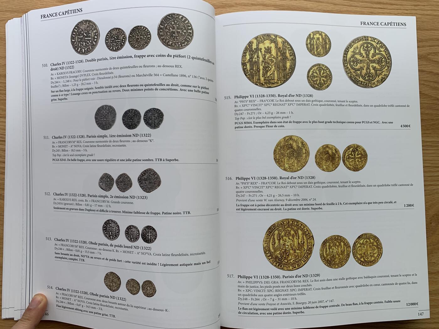 《竞宝斋》第469场 周日，周一 2场连拍 （全场包邮）欢迎送拍 MDC 世界币章拍卖目录 大开本 内图精美 有很多见不到的珍惜币章 重达2.6公斤 包邮 编号17