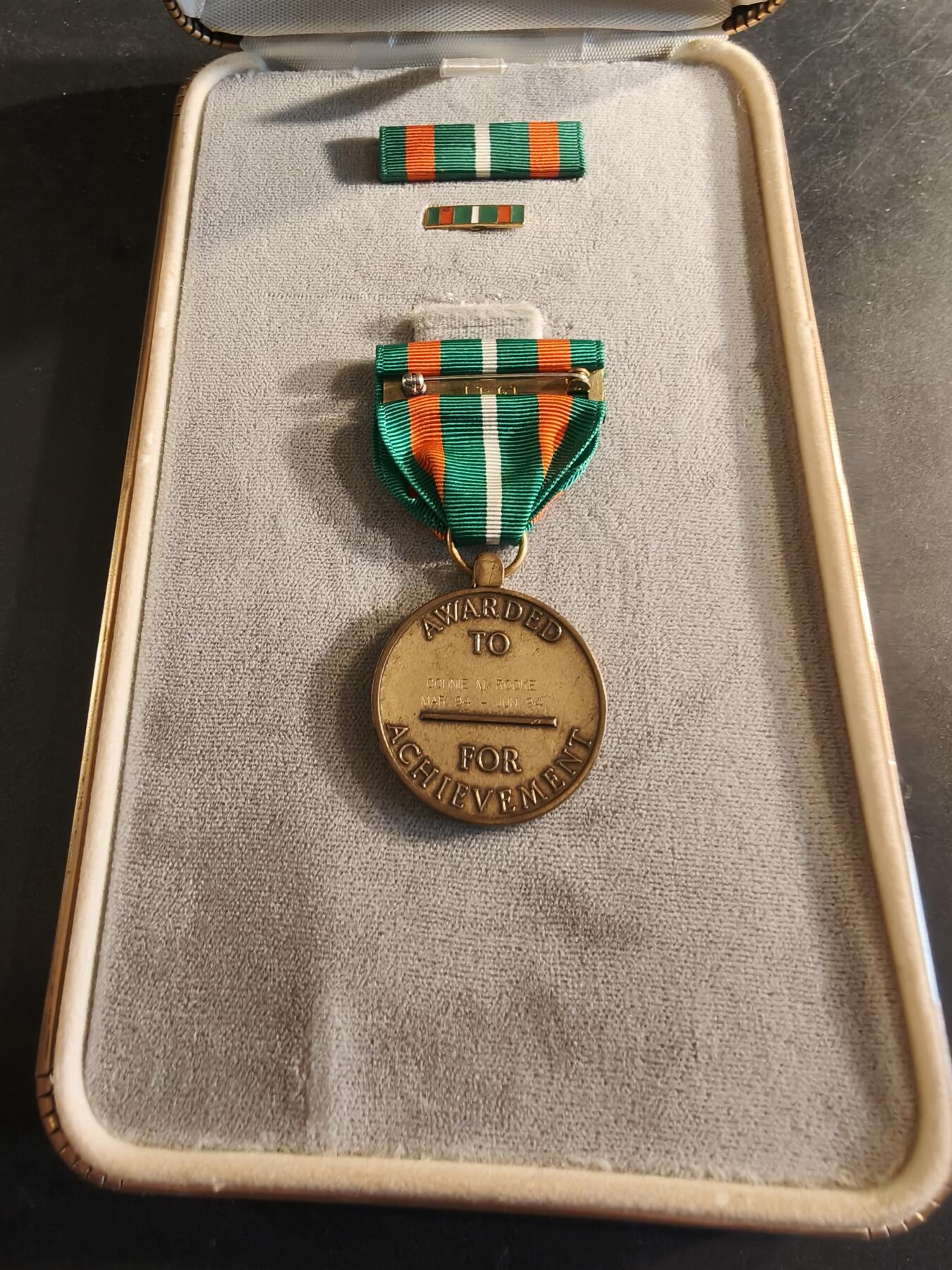 老王徽章第186期 美国海岸警备队成就奖章 实发版 原盒带略和珐琅略 少见全套