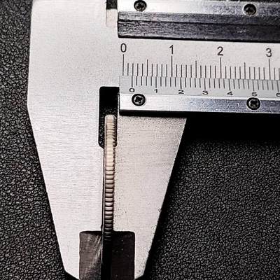 泉币菌-第206场-拍品多 请提前出价 少见 原光极美 三叉戟1955-1963年 尼泊尔1卢比镍铜硬币  27.8×1.9毫米