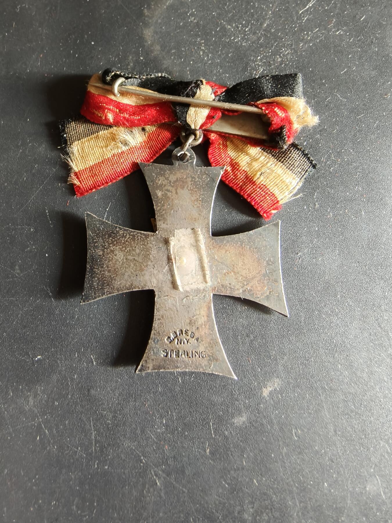 老王徽章第186期 德国忠诚服役十字奖章    美国代工版   925银    14.7g