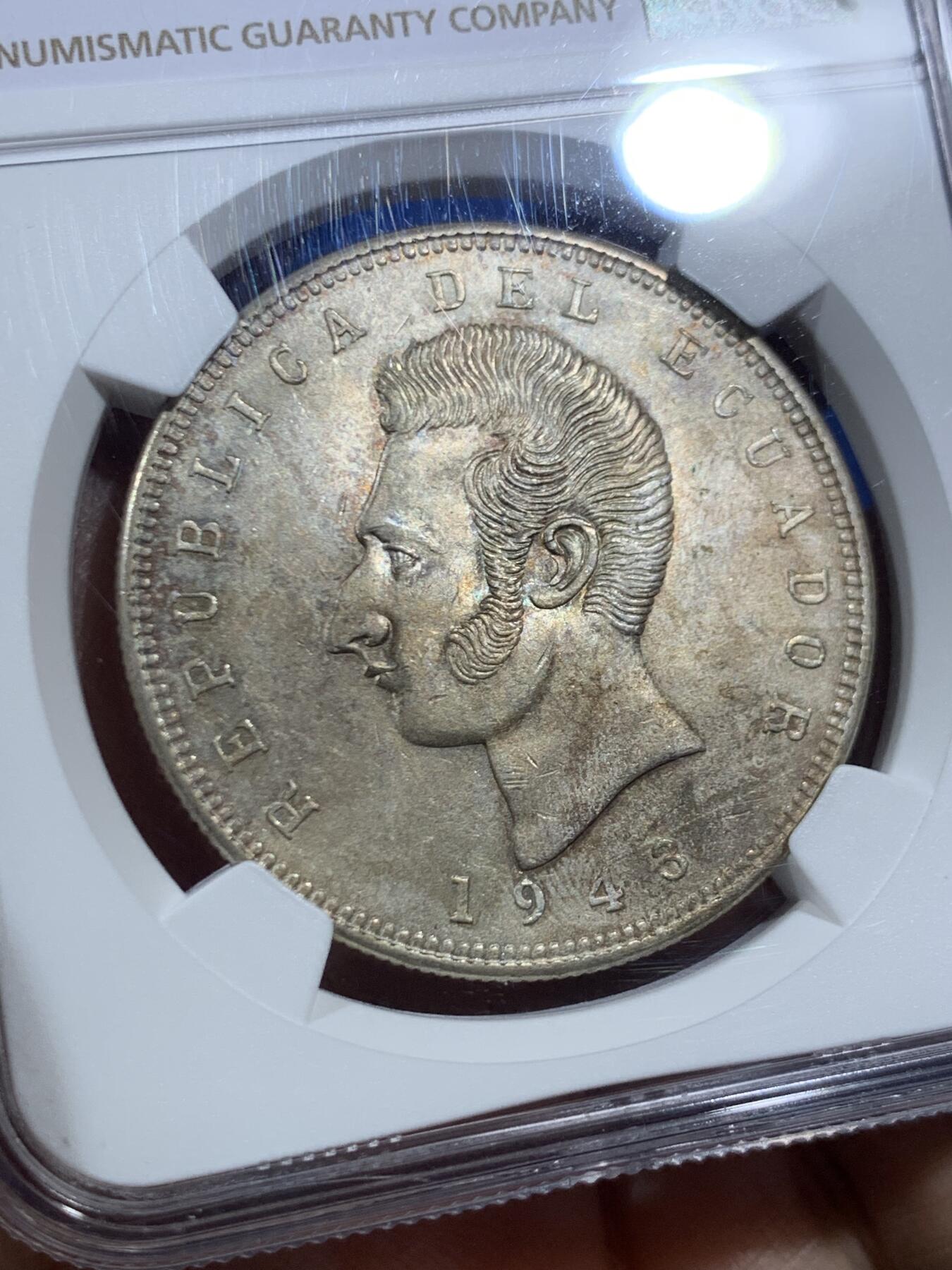 《竞宝斋》第469场 周日，周一 2场连拍 （全场包邮）欢迎送拍 NGC MS63 厄瓜多尔1943年5苏克雷大银币，包浆与转光都很不错 仅发行两个年份