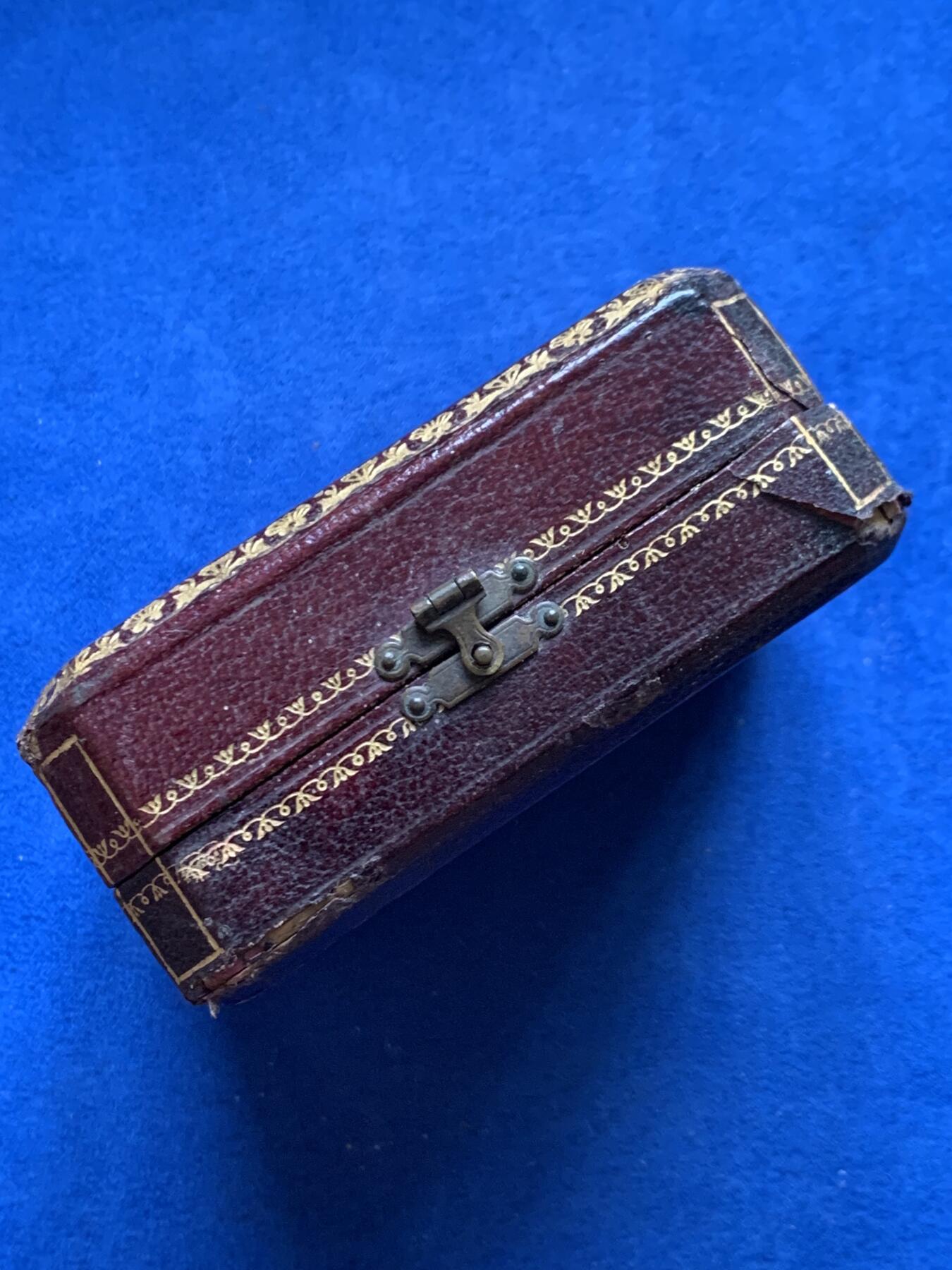 《竞宝斋》第469场 周日，周一 2场连拍 （全场包邮）欢迎送拍 名家名作 法国结婚60周年纪念大铜章 206.7克 57.3*79.7mm 丰饶角铜标边铭 带盒