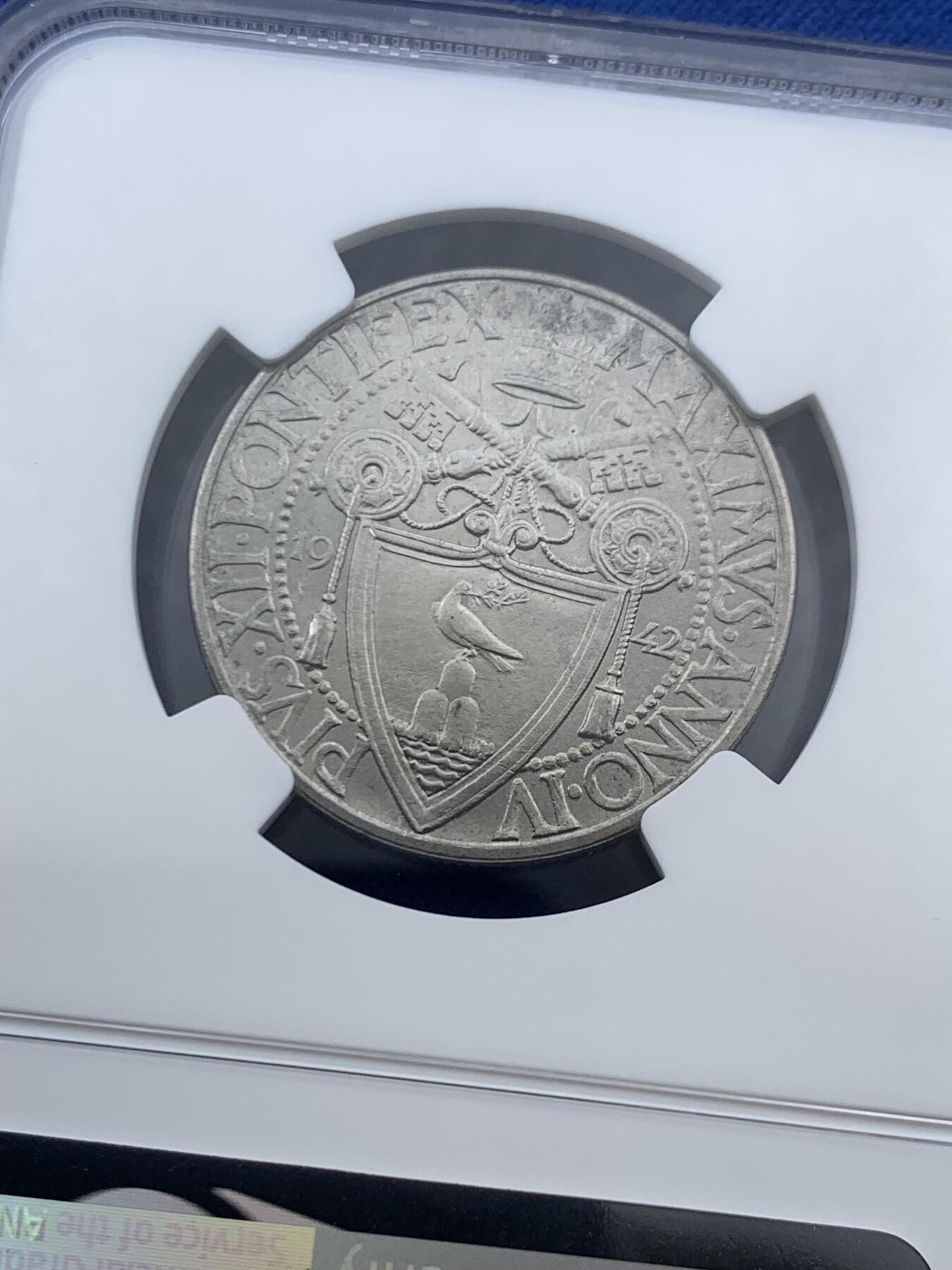 《竞宝斋》第469场 周日，周一 2场连拍 （全场包邮）欢迎送拍 NGC MS66 梵蒂冈1942年2里拉镍币 底板丝滑干净