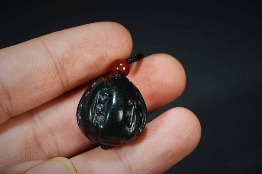 上海都达杂项专场五十六【全场包邮】  天然和田玉青玉核桃吊坠挂件 附鉴定证书92-58