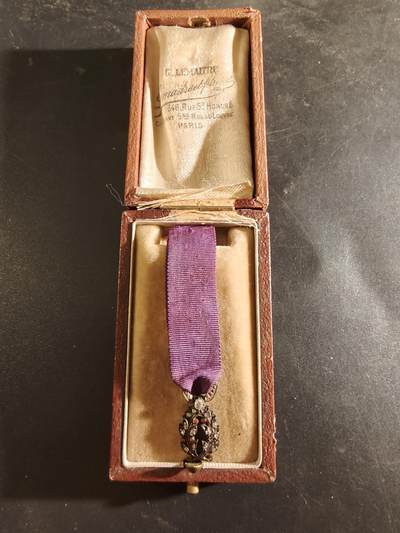 老王徽章第186期 - 法国骑士级棕榈叶勋章迷你章    银质珐琅镶嵌钻石    原盒    三共早期珠宝商版本