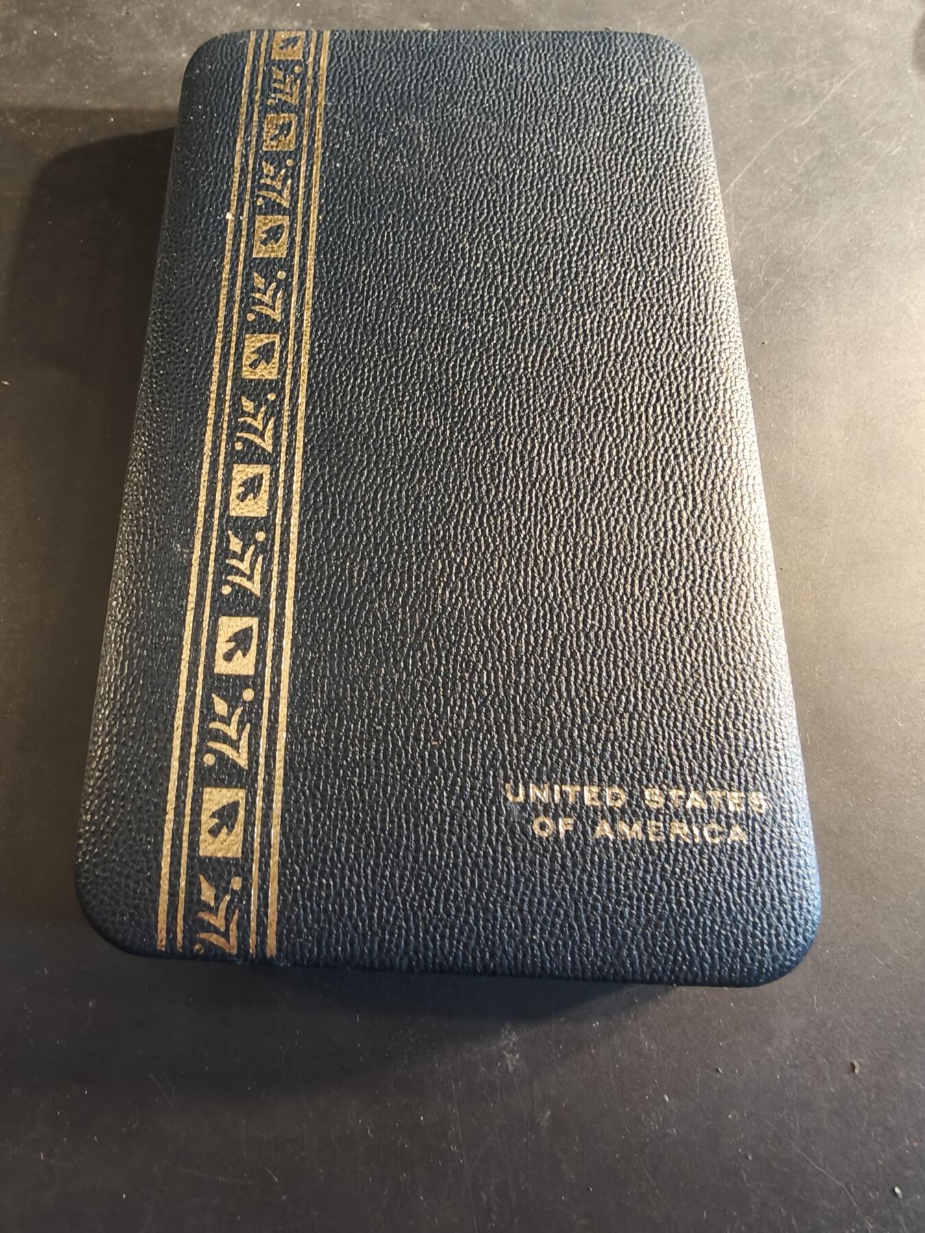 老王徽章第186期 美国功绩服务奖章 原盒带略和珐琅略 少见全套