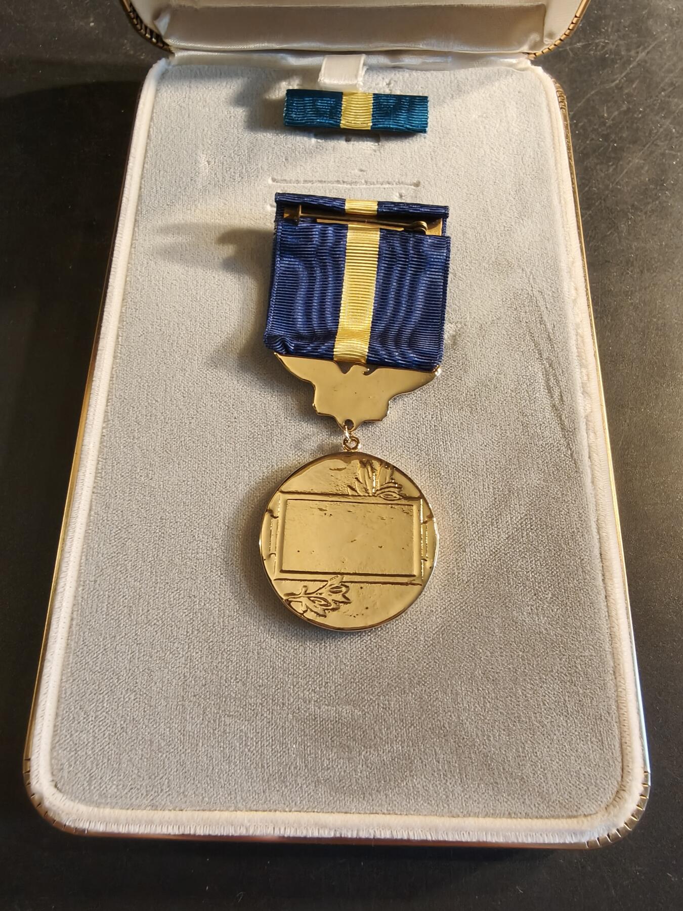 老王徽章第186期 美国海军杰出服役勋章 原盒带略  电镀版本   十分少见1917版