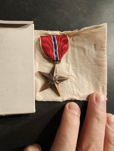 老王徽章第186期 - 美国铜星勋章   原盒