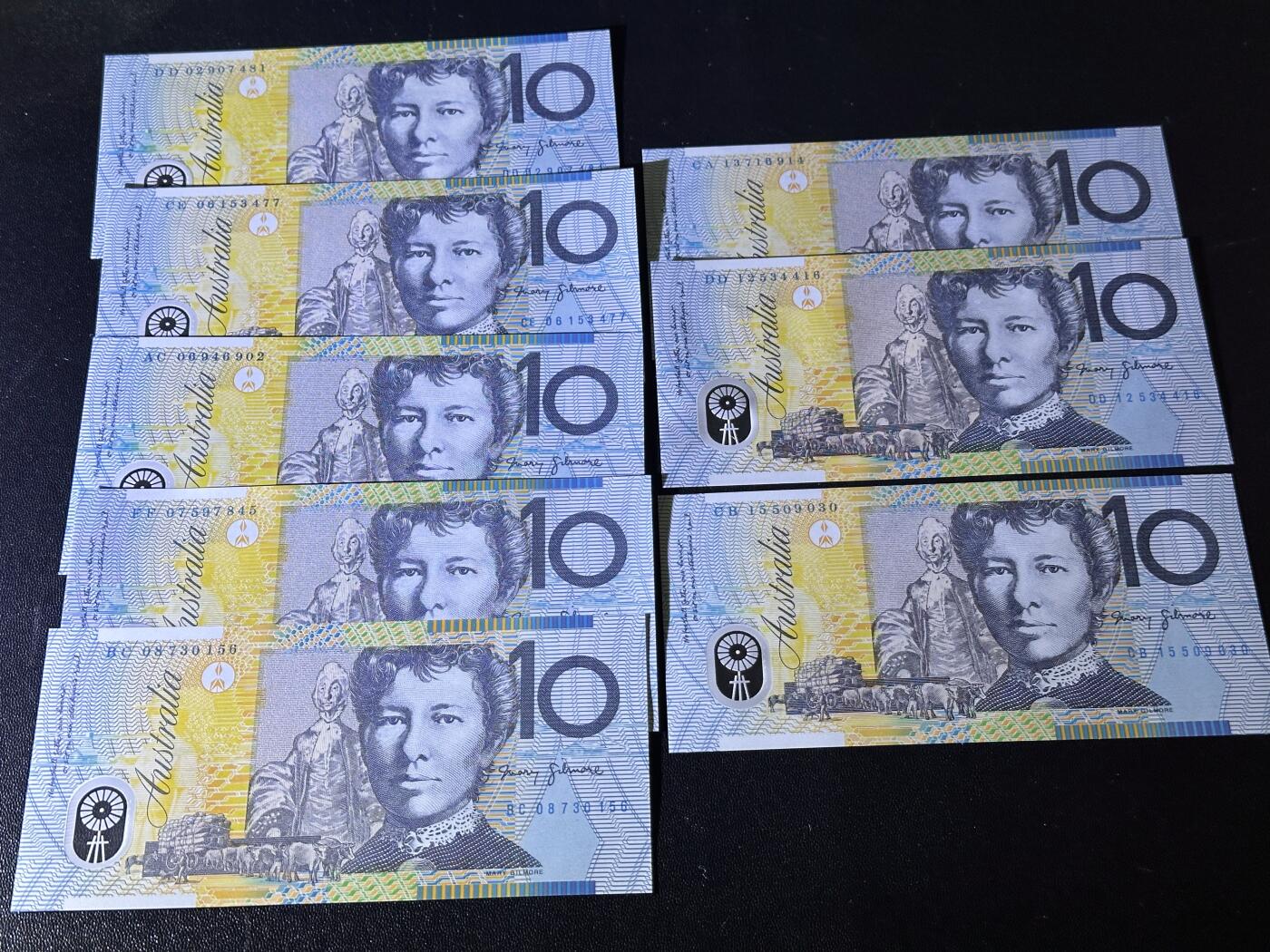 《外钞收藏家》第六百一十六期（精品场）（长期征集拍品、欢迎藏友们联系合作） 澳大利亚塑料钞10元 7个年份 8张一起 全新UNC 