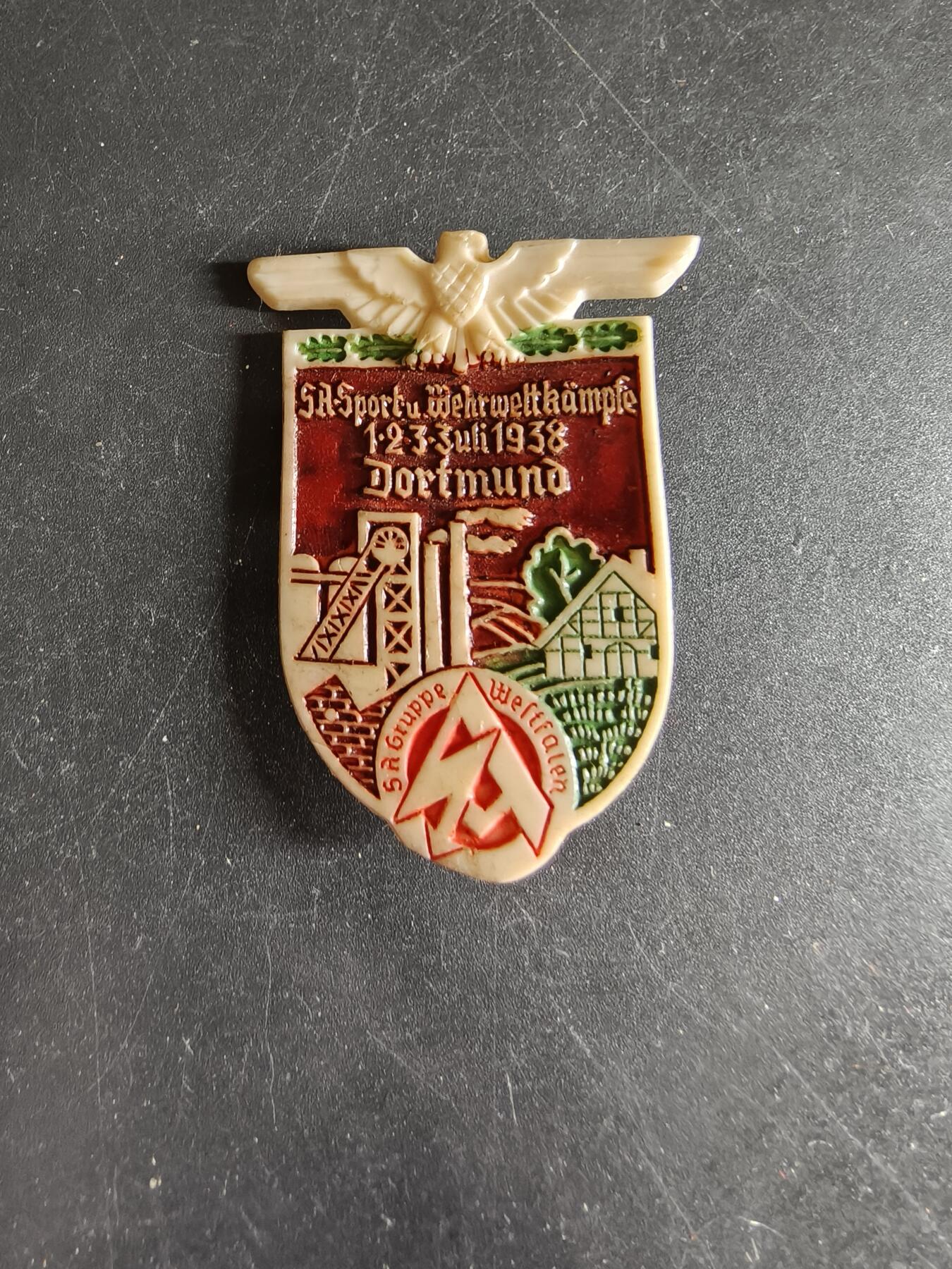 老王徽章第186期 德三1938年多特蒙德市SA运动与国防竞赛证章