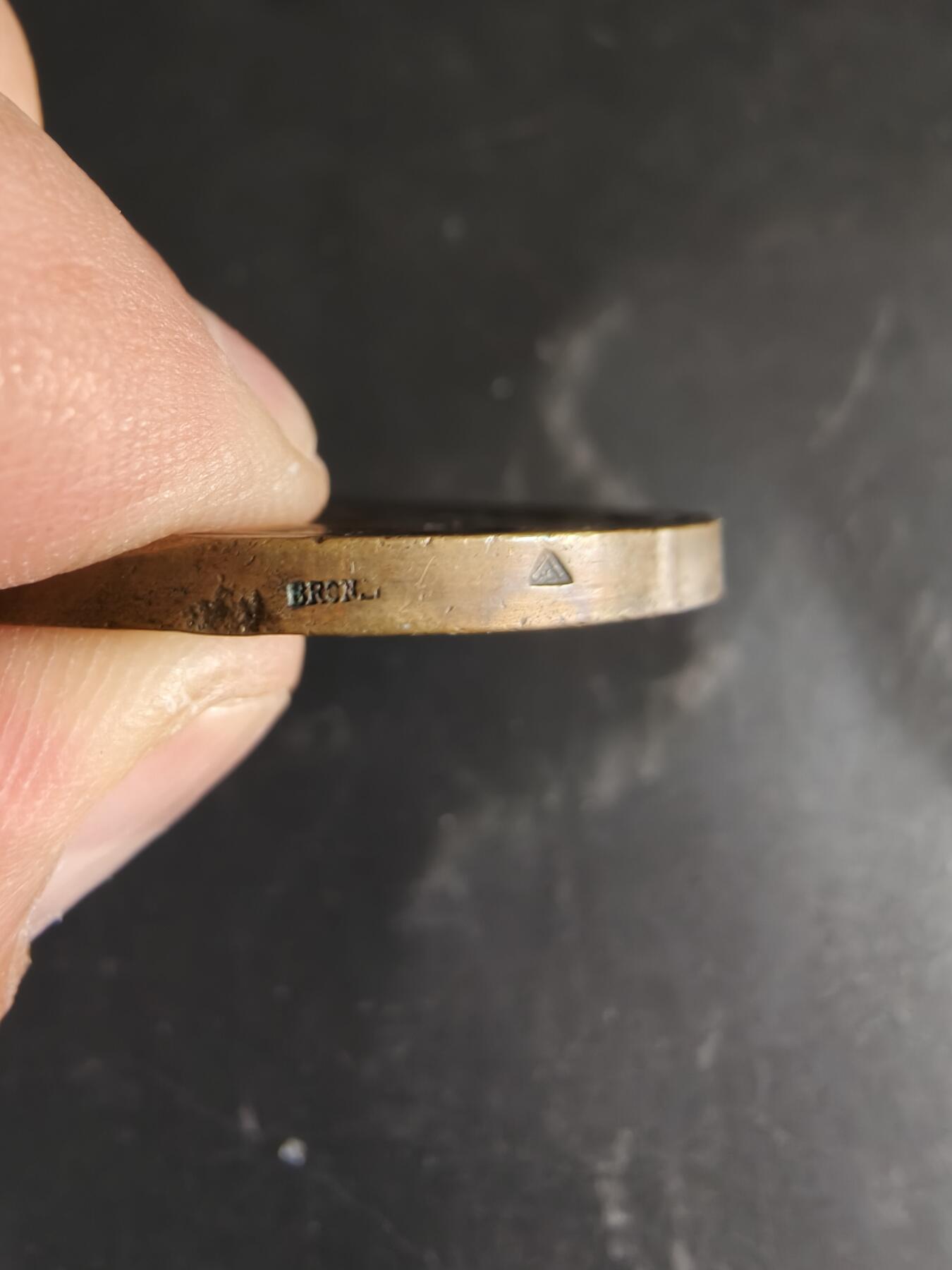 老王徽章第186期 法国小制造商与发明家协会“雷平竞赛”大铜章     直径48mm    重量48.4g