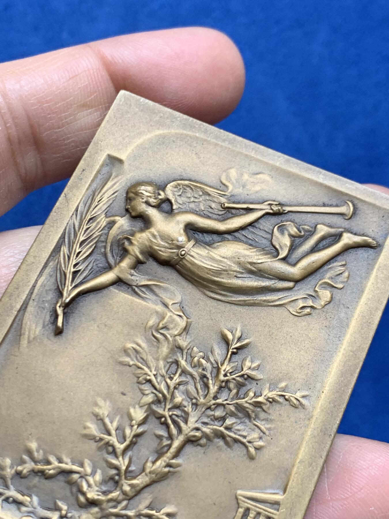 《竞宝斋》第469场 周日，周一 2场连拍 （全场包邮）欢迎送拍 希腊1906年奥运会纪念大铜章 94.1克 48.6*69.7mm 三角铜标