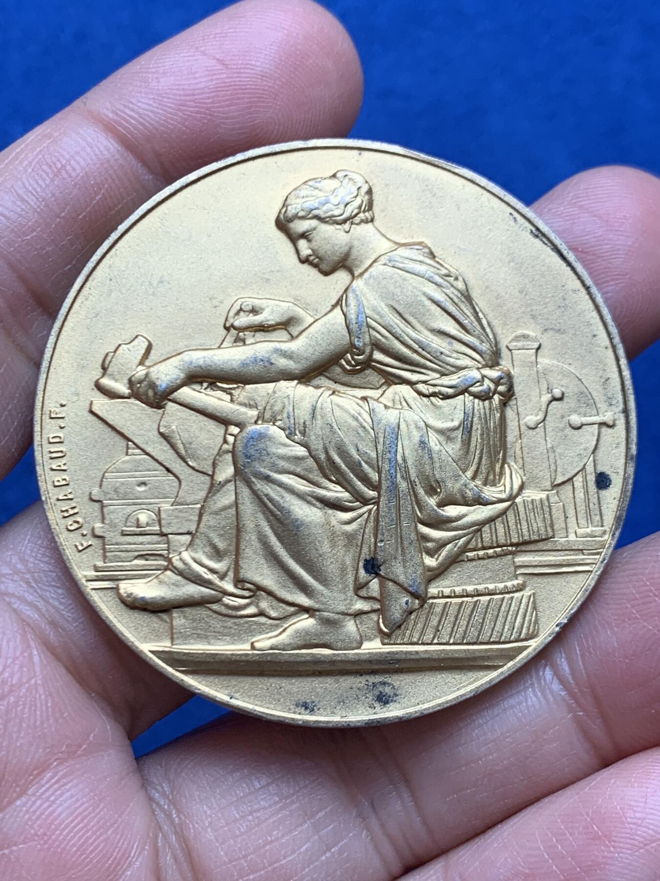 《竞宝斋》第469场 周日，周一 2场连拍 （全场包邮）欢迎送拍 法国工商业女神镀金银章 63.2克 50mm 丰饶角1银标