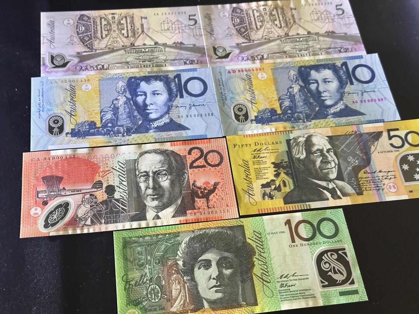 《外钞收藏家》第六百一十六期（精品场）（长期征集拍品、欢迎藏友们联系合作） 澳大利亚塑料钞5-100元 7张一起 首发年份带日期 全新UNC