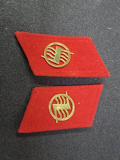 西秦中古拍卖第八十期  - 越南人民军陆军通讯兵领章