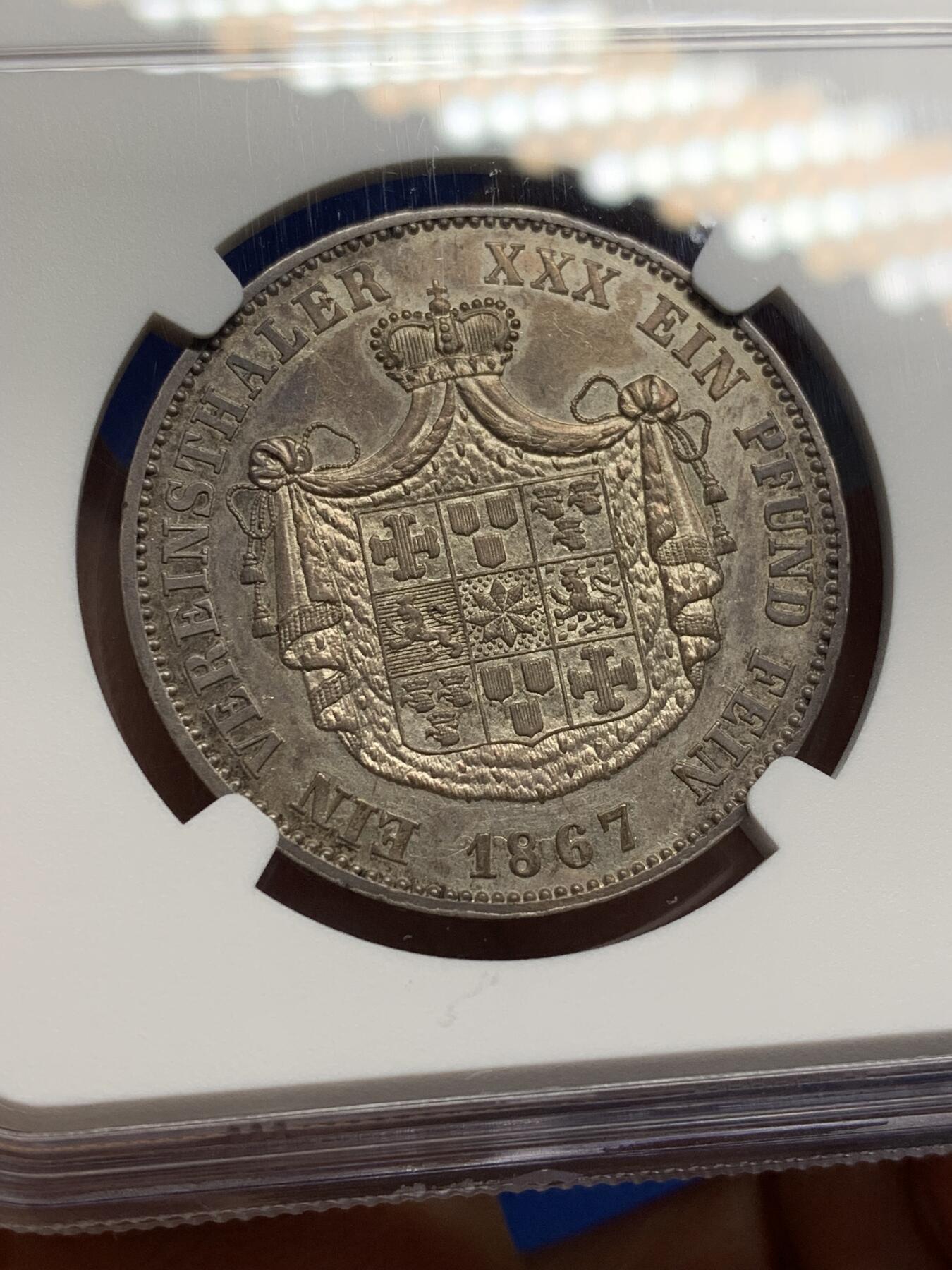 《竞宝斋》第469场 周日，周一 2场连拍 （全场包邮）欢迎送拍 NGC AUD 德国 德意志 1泰勒 瓦尔德克 Thun.410 KM#0135 (1859-1867) 格奥尔格·维克多 1867年  双年发行，高难小邦，1867年仅发行19000枚，纸袋包浆。