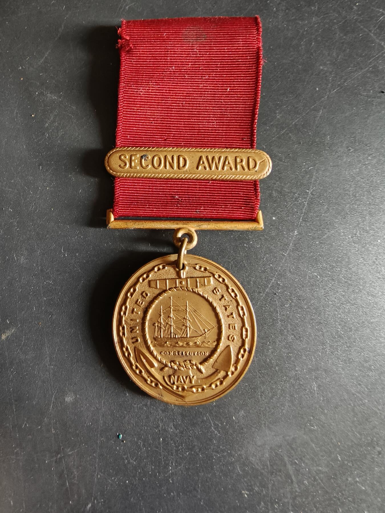 老王徽章第186期 美国海军品德优良奖章    1951年实发    带二次获得勋条   少见