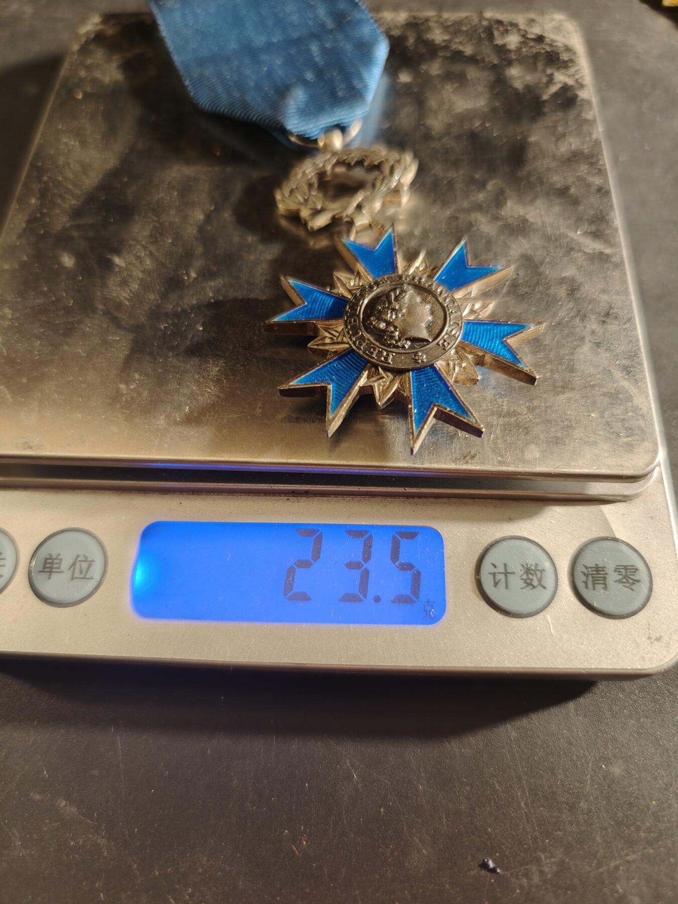 老王徽章第186期 法国骑士级国家功勋勋章    原盒    950银镀金珐琅     23.5g