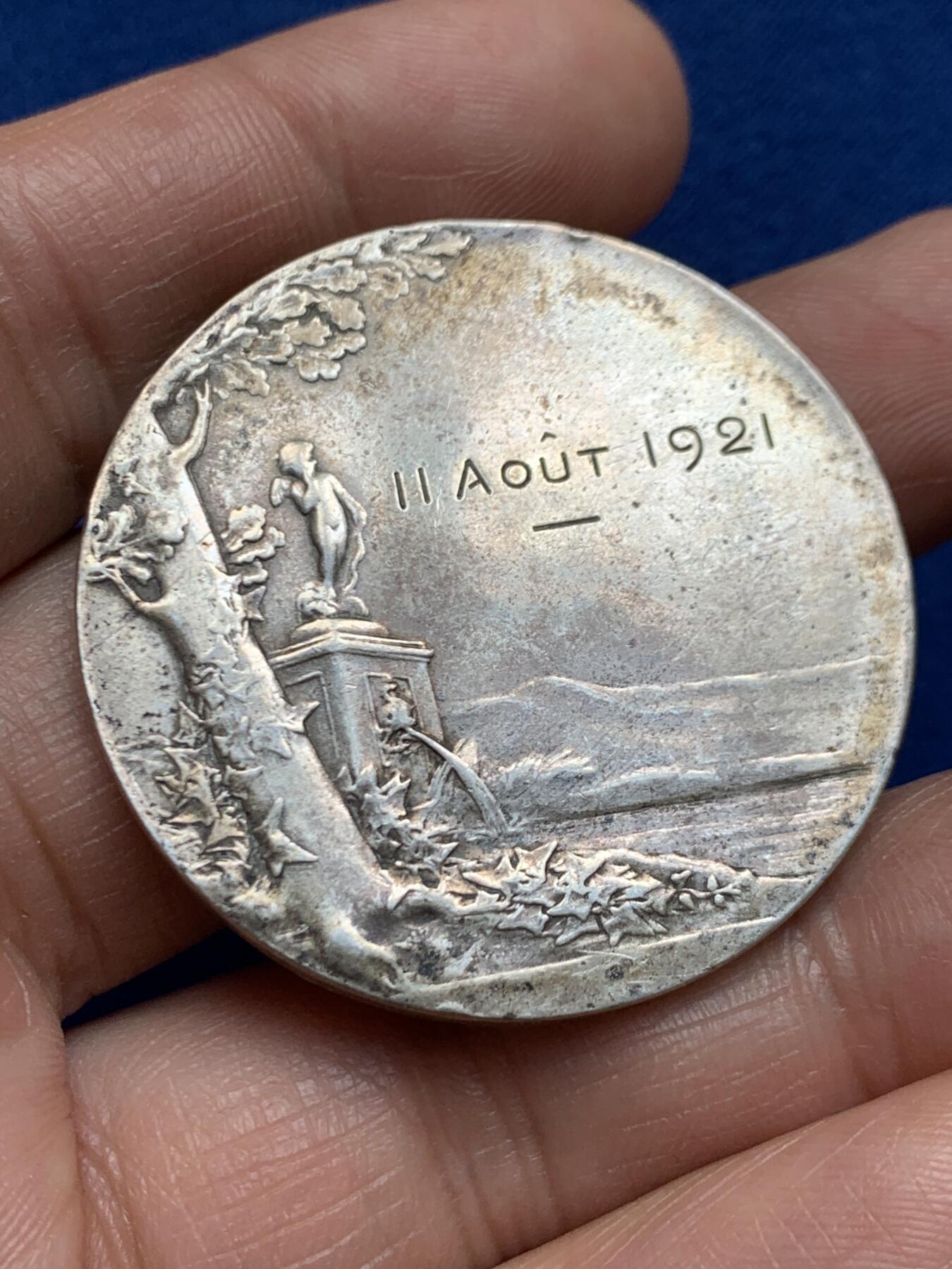 《竞宝斋》第469场 周日，周一 2场连拍 （全场包邮）欢迎送拍 罗蒂婚礼银章 31.25克 40.6mm 丰饶角2银标 执子之手，与子偕老