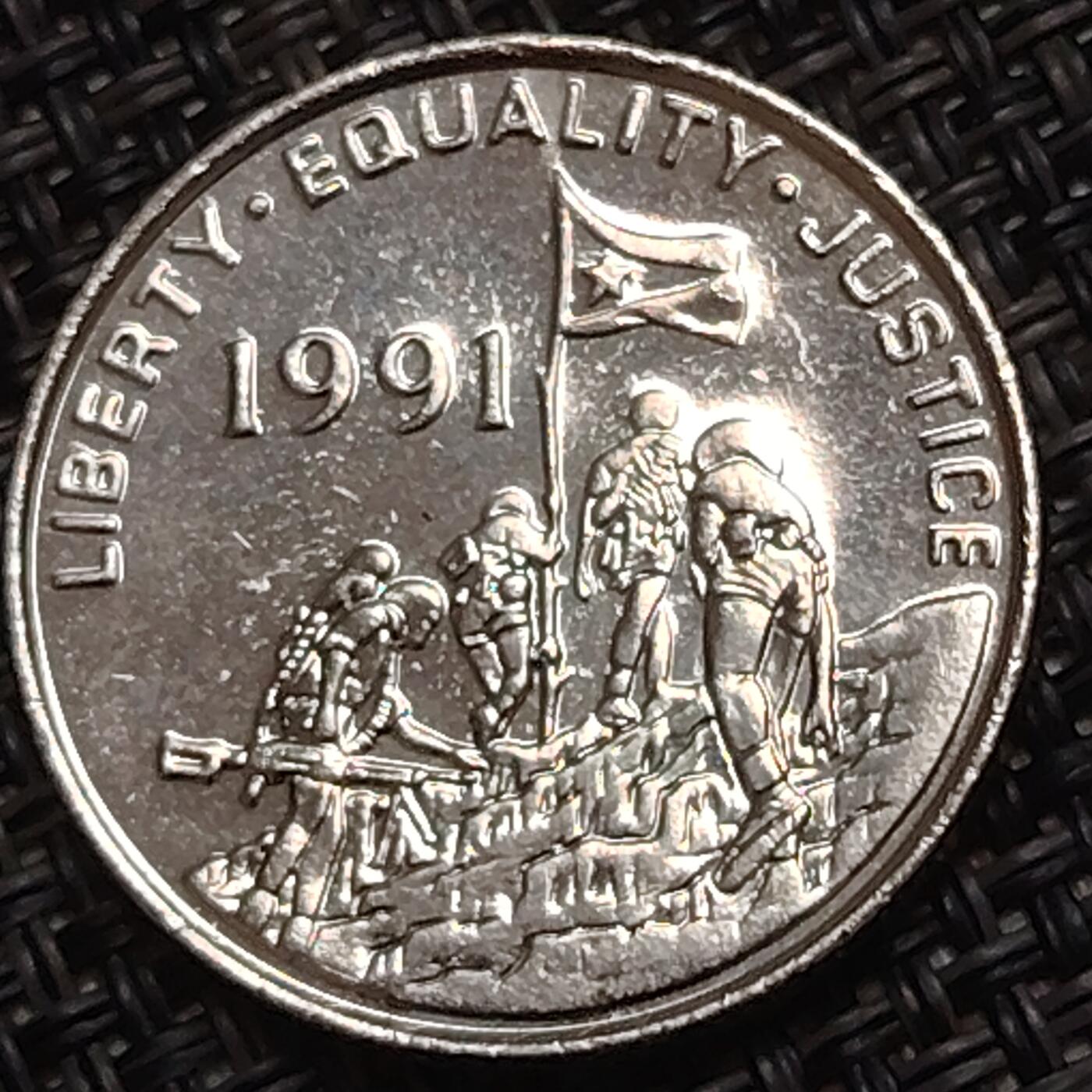 布加迪🐬～世界钱币(上海)🌾第 280 期 /  各国套币和散币 厄立特里亚🇪🇷 1997年 100分 大象母子图案