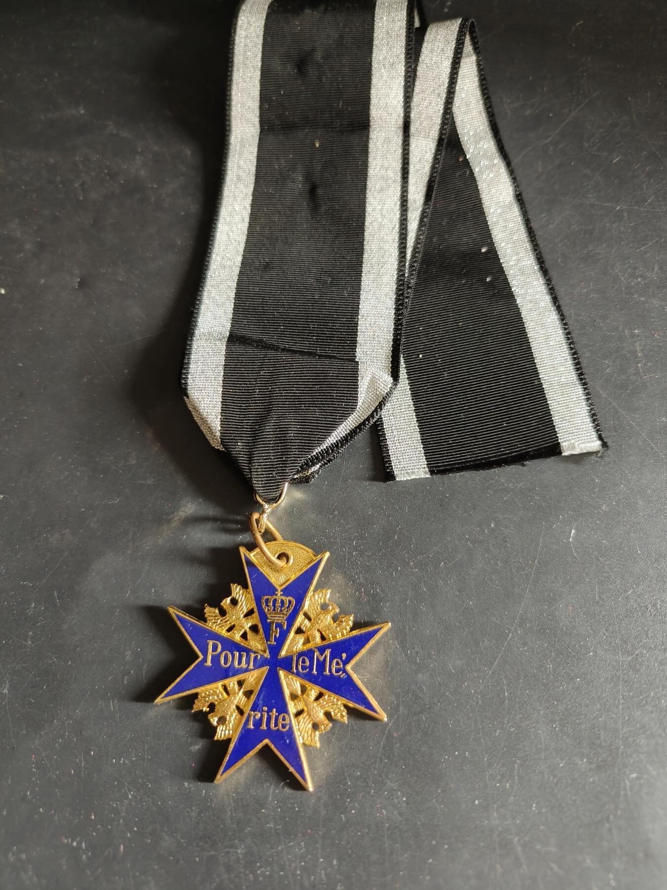 老王徽章第186期 德国蓝色马克斯勋章    拷贝版