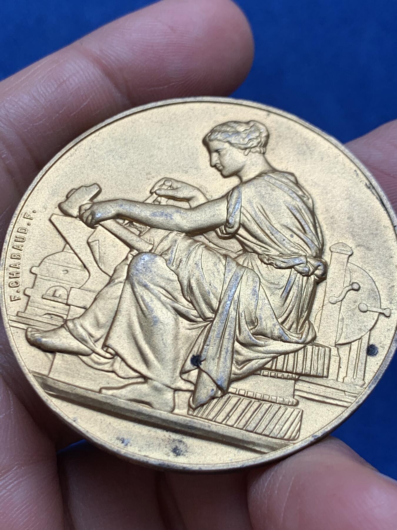 《竞宝斋》第469场 周日，周一 2场连拍 （全场包邮）欢迎送拍 法国工商业女神镀金银章 63.2克 50mm 丰饶角1银标