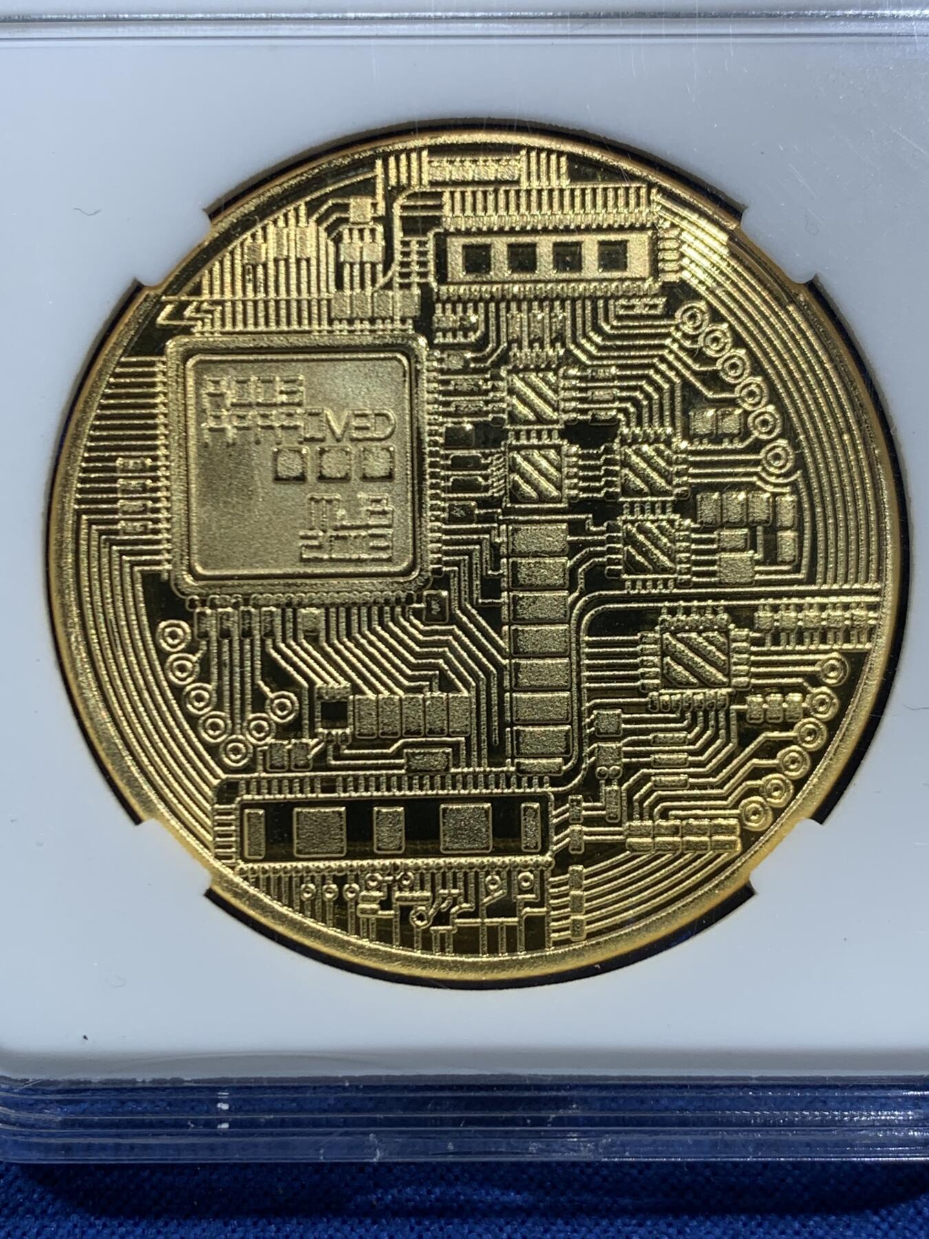 《竞宝斋》第469场 周日，周一 2场连拍 （全场包邮）欢迎送拍 比特币 镀金纪念章 14.5克 40mm