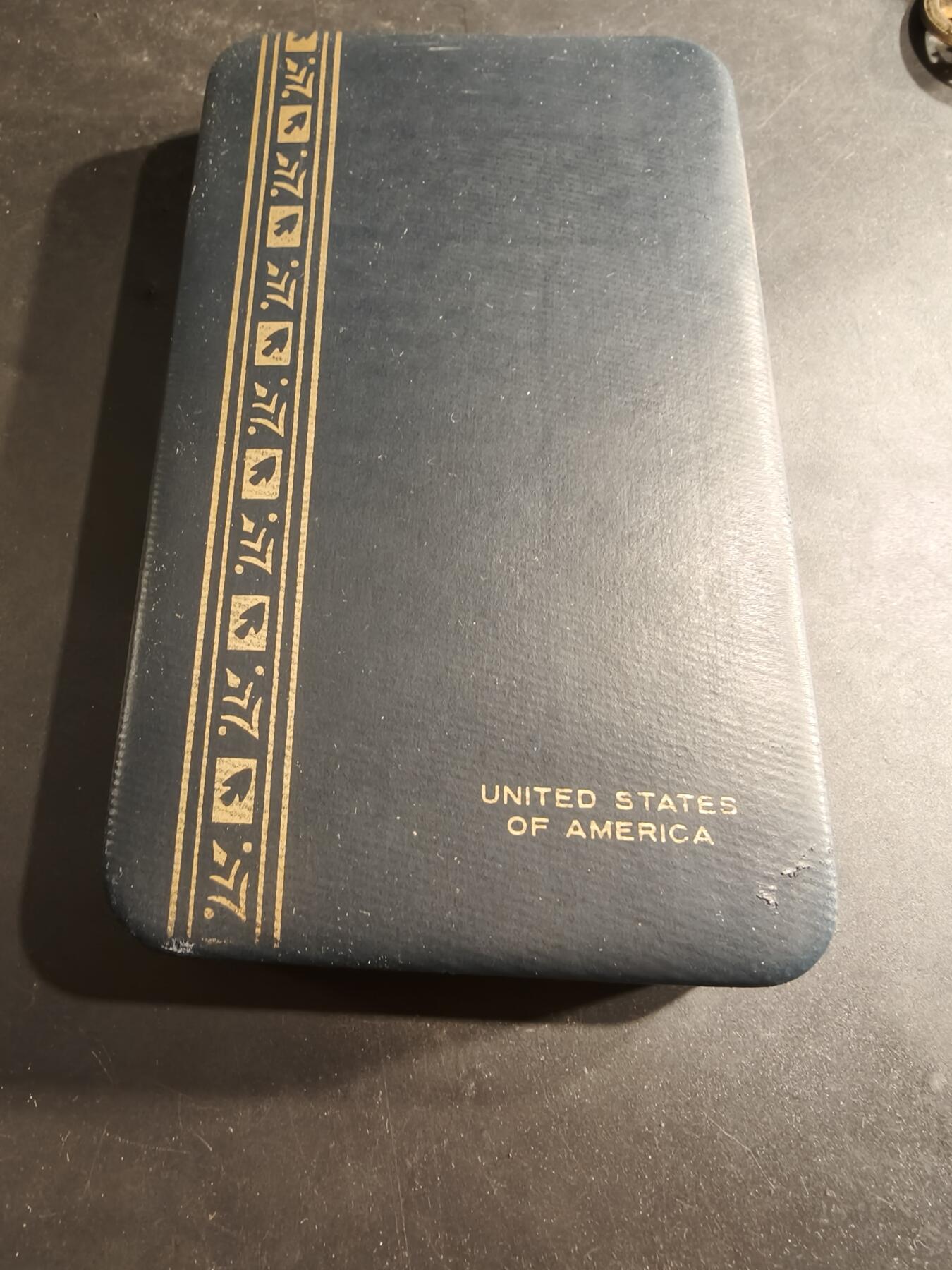 老王徽章第186期 美国运输部911奖章 原盒带略和珐琅略 少见全套   授予911事件中表现出非凡勇气的运输部员工