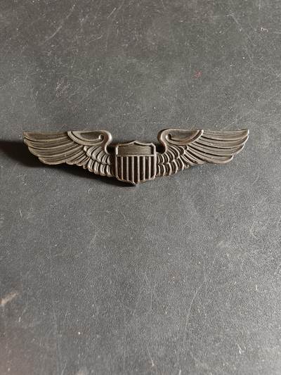 老王徽章第186期 - 美国二战陆军航空兵飞行员技能章    925银   Balfour厂标    8g   2英寸