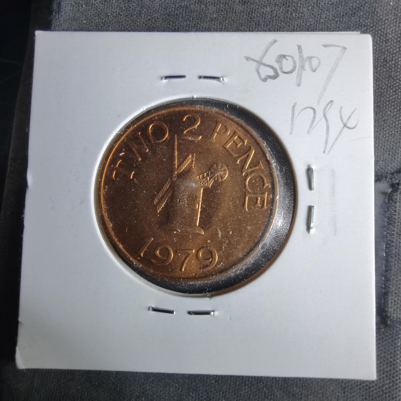 沼泽如烟--第1017场 根西1979年2便士