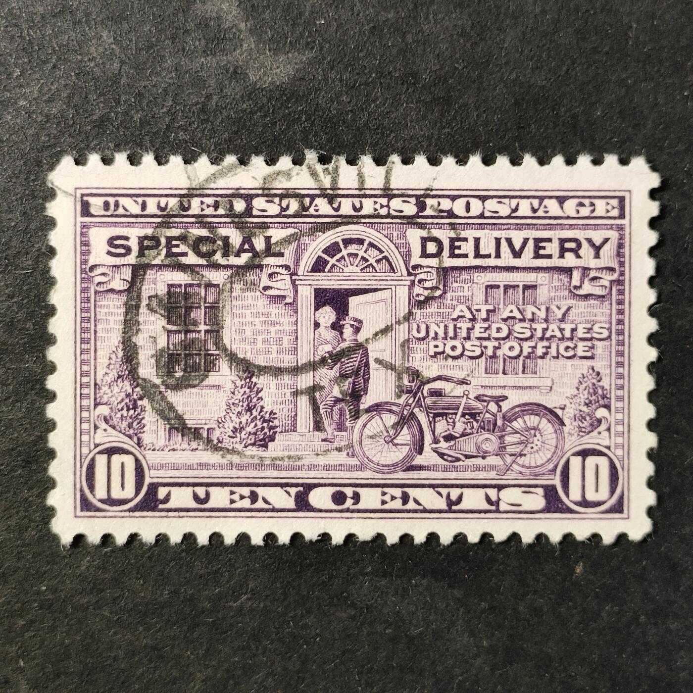 ↓君缘收藏758期☞钱币邮品↓无佣金、可寄存、满30元包邮  美国古典邮票，1922年快递邮票·邮差与哈雷戴维森22J型摩托车邮票雕刻版1全