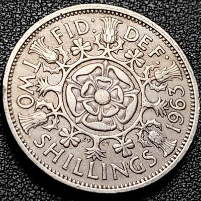 泉币菌-第206场-拍品多 请提前出价 英国早期1963年2先令老镍币 伊丽莎白二世青年女王头像 28.3MM