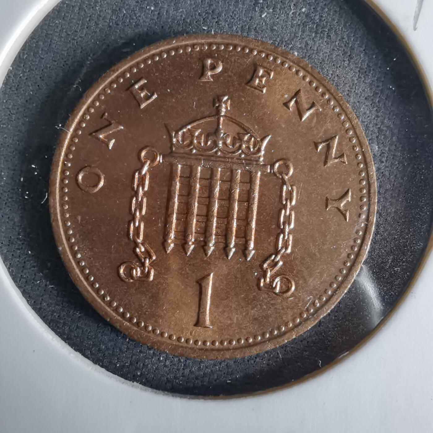 沼泽如烟--第1017场 英国1988年1便士