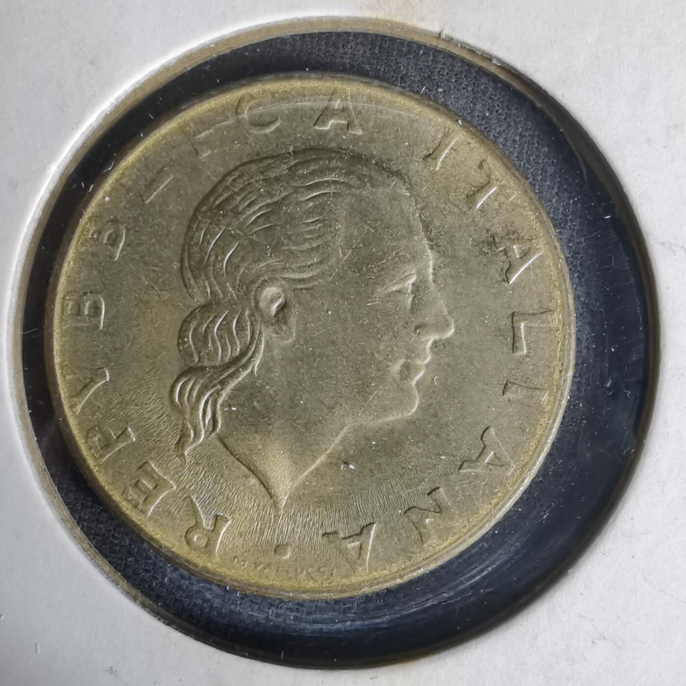 沼泽如烟--第1017场 意大利1981年200里拉