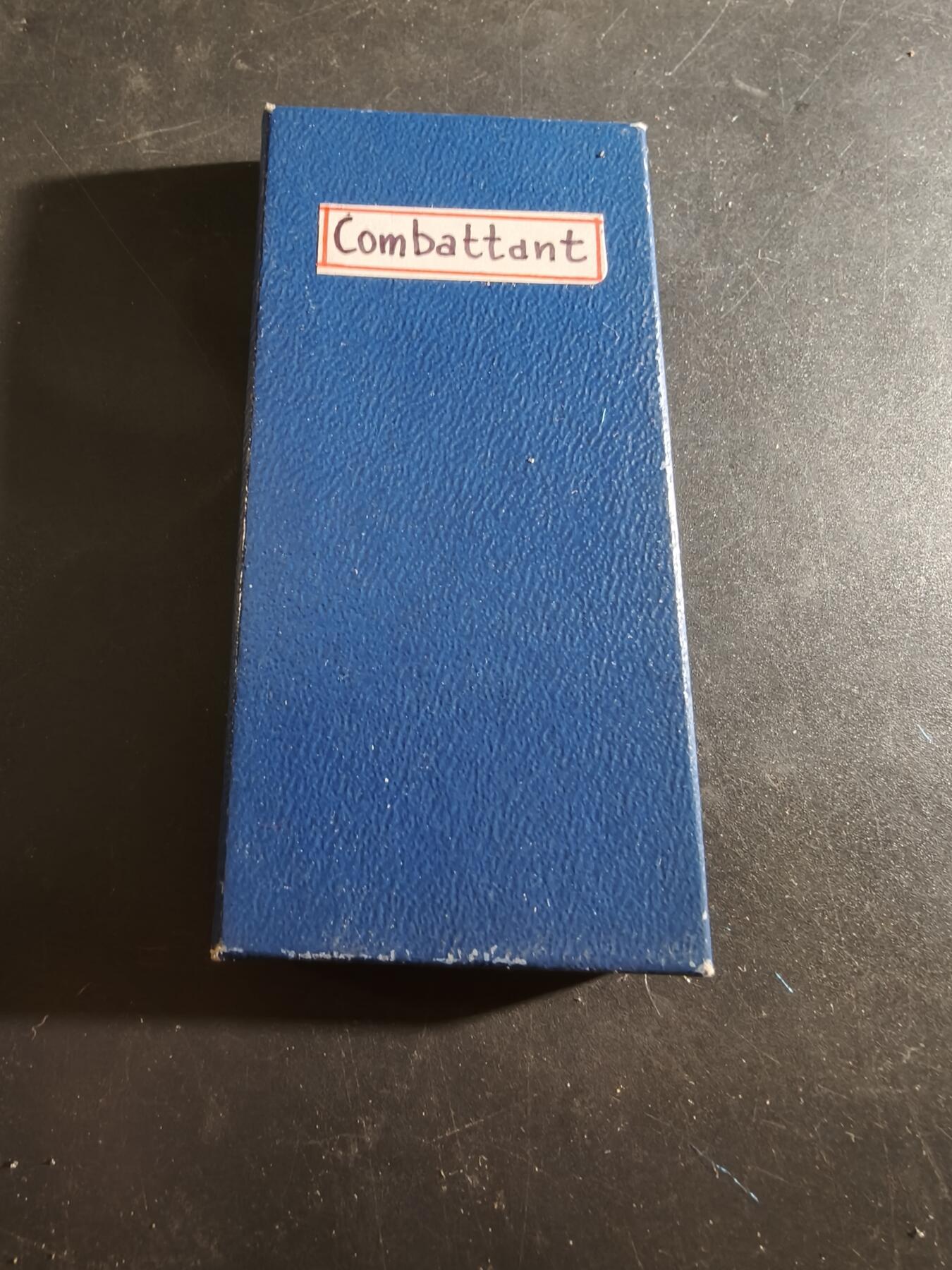 老王徽章第186期 法国战伤奖章    带纸盒