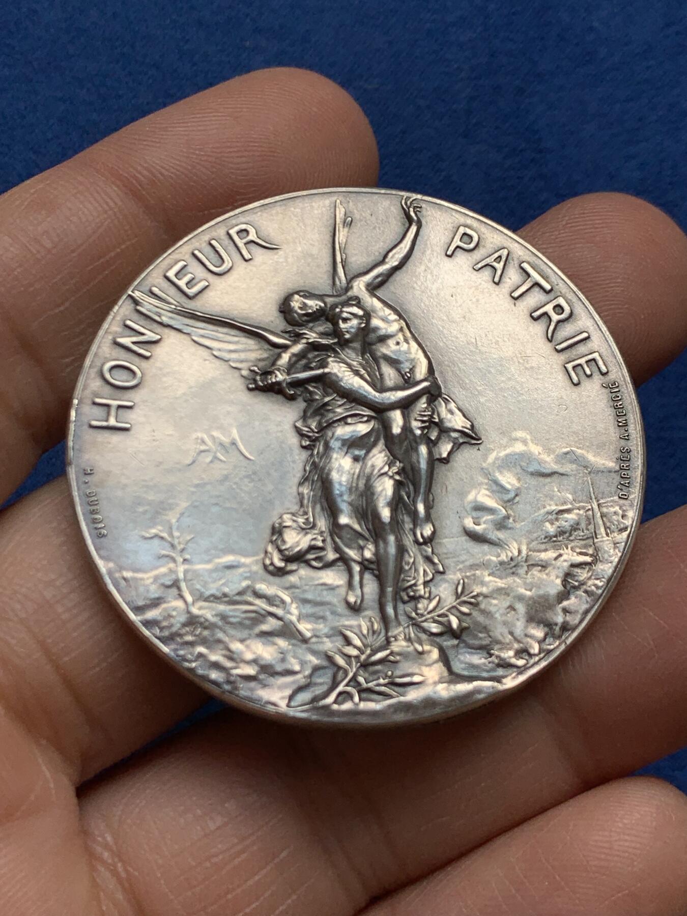 《竞宝斋》第469场 周日，周一 2场连拍 （全场包邮）欢迎送拍 1891年法国里昂射击节银章 48.9克 44.5mm 丰饶角银标 带盒