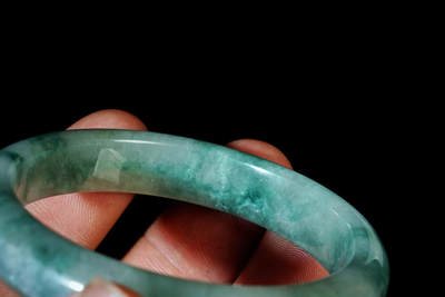 上海都达杂项专场90【全场包邮】  天然冰绿种翡翠手镯92-16